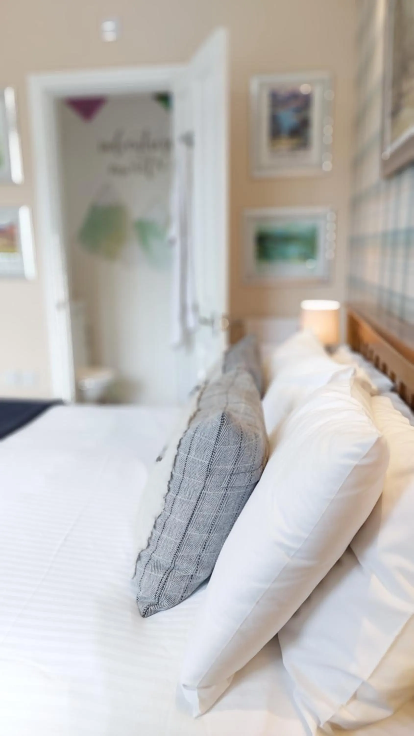 Bedroom, Bed in Invergarry Room Only Guest House For Adults