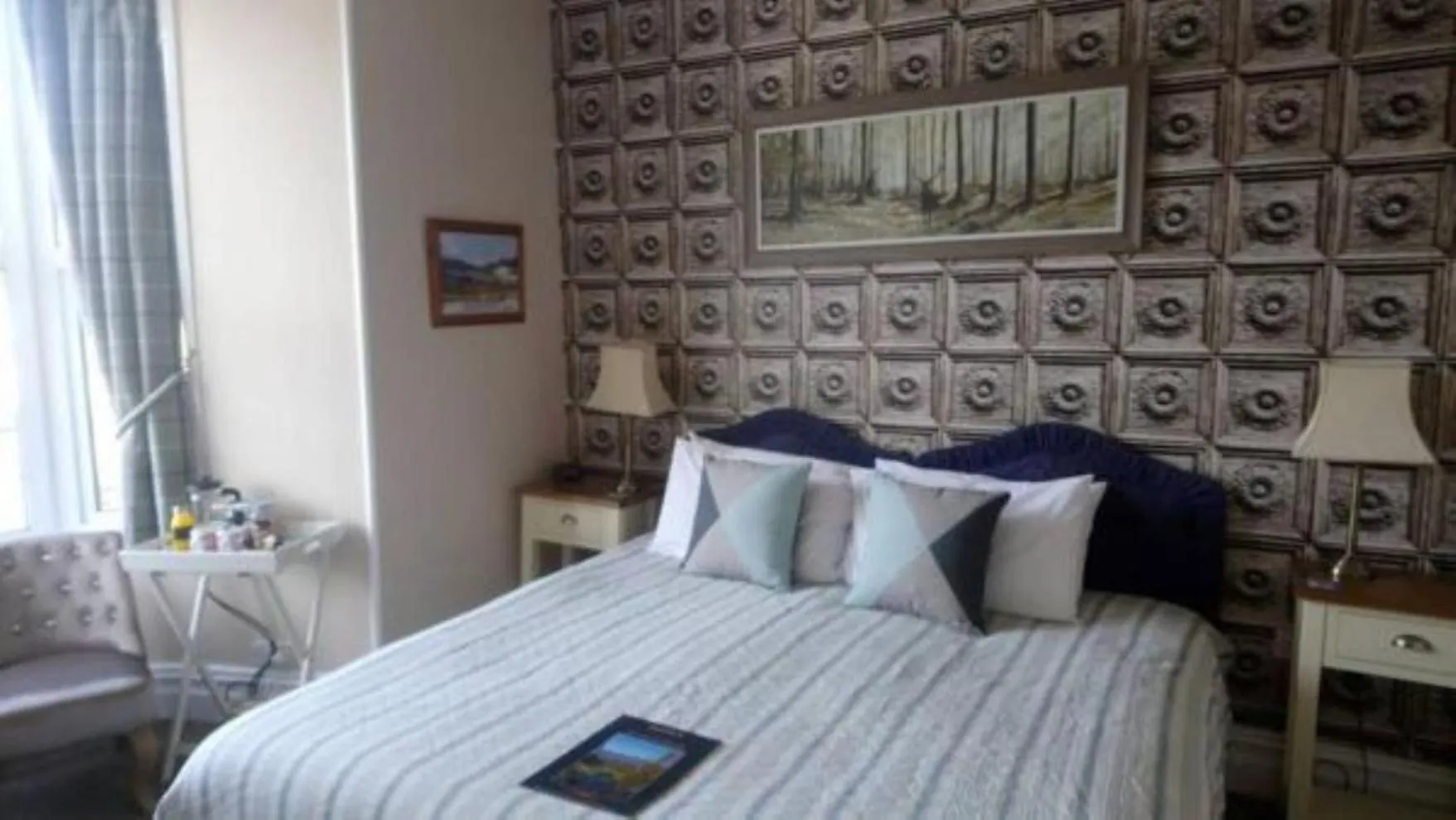 Bed in Invergarry Room Only Guest House For Adults