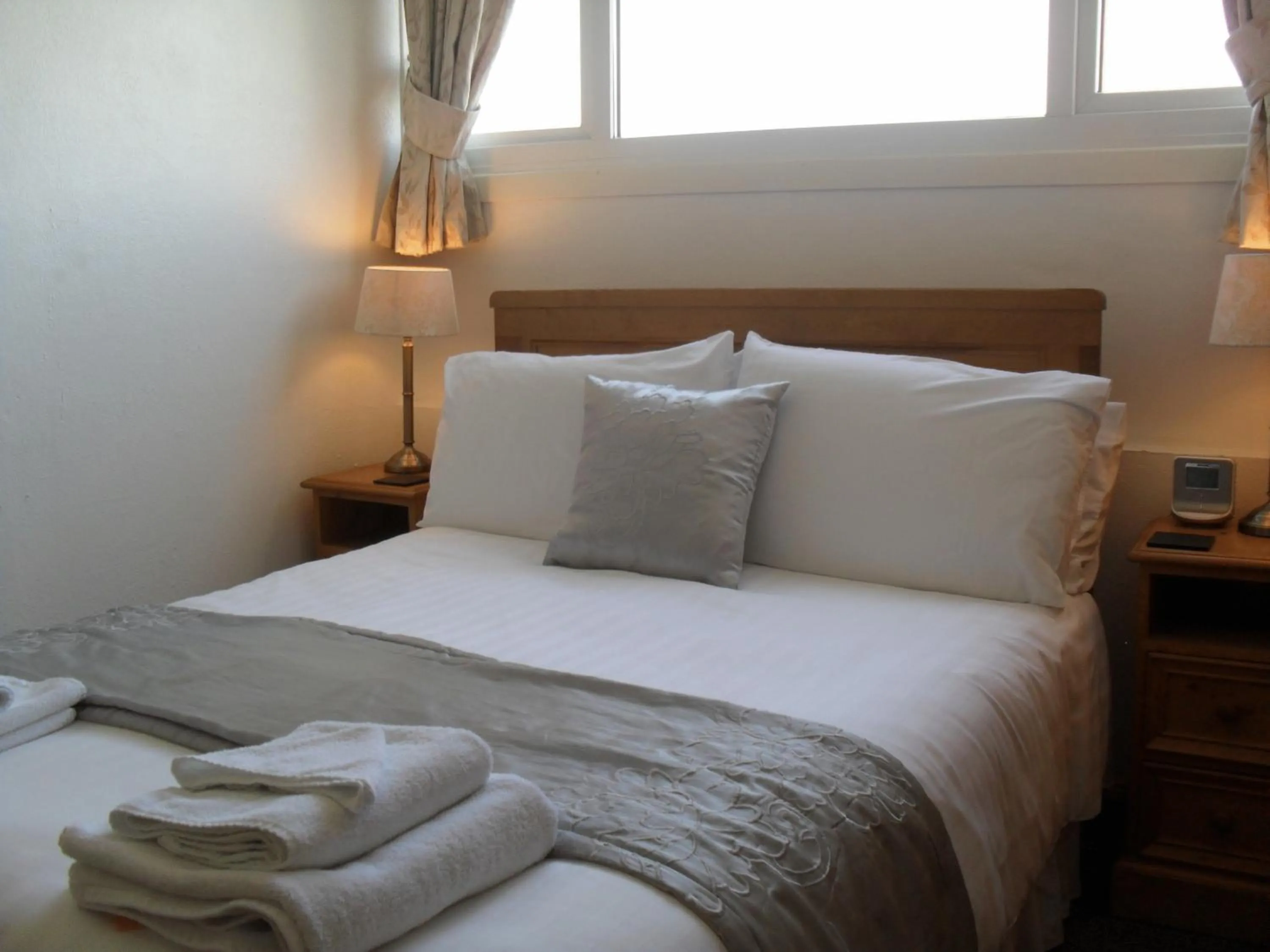 Bed in Invergarry Room Only Guest House For Adults