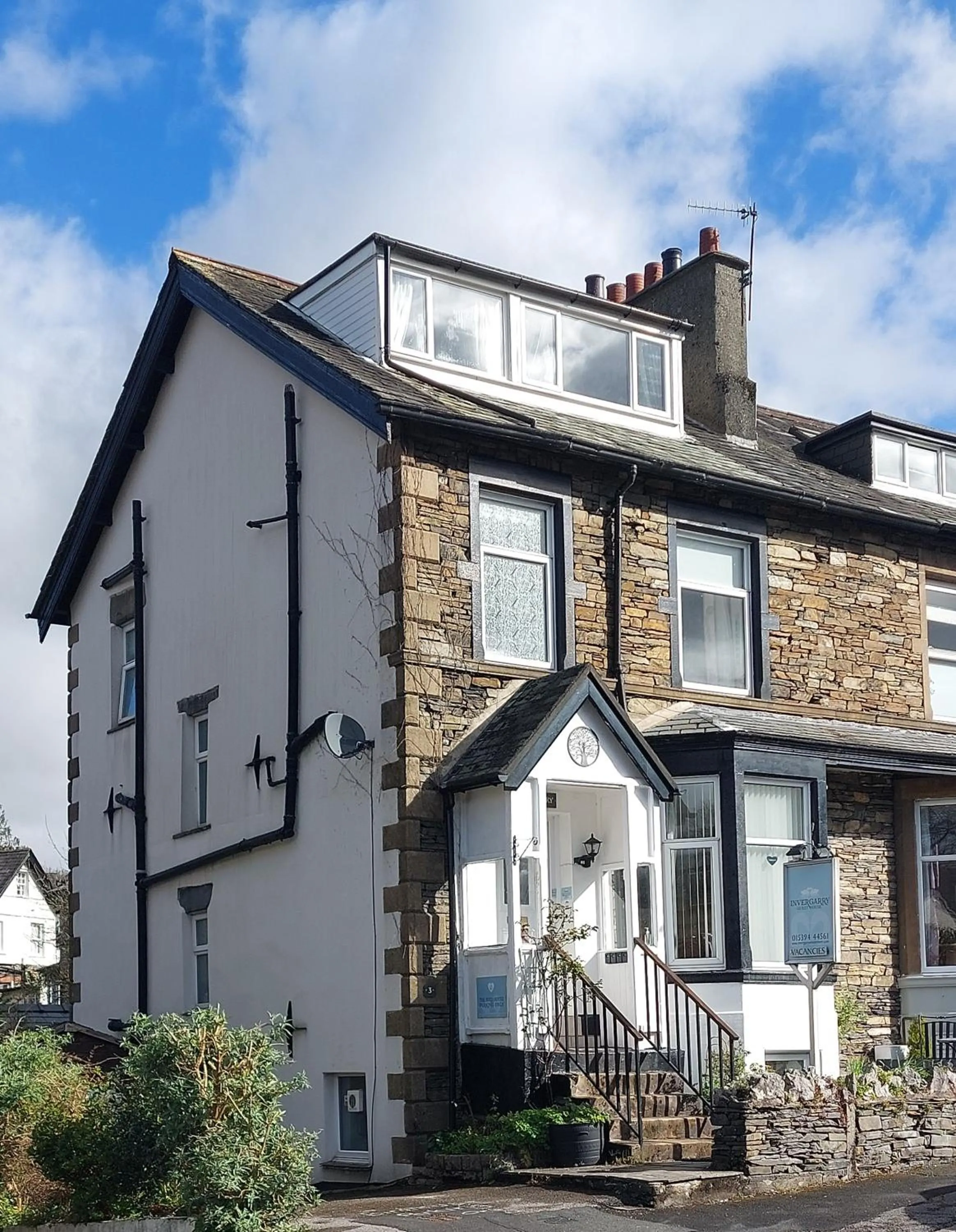 Property building in Invergarry Room Only Guest House For Adults