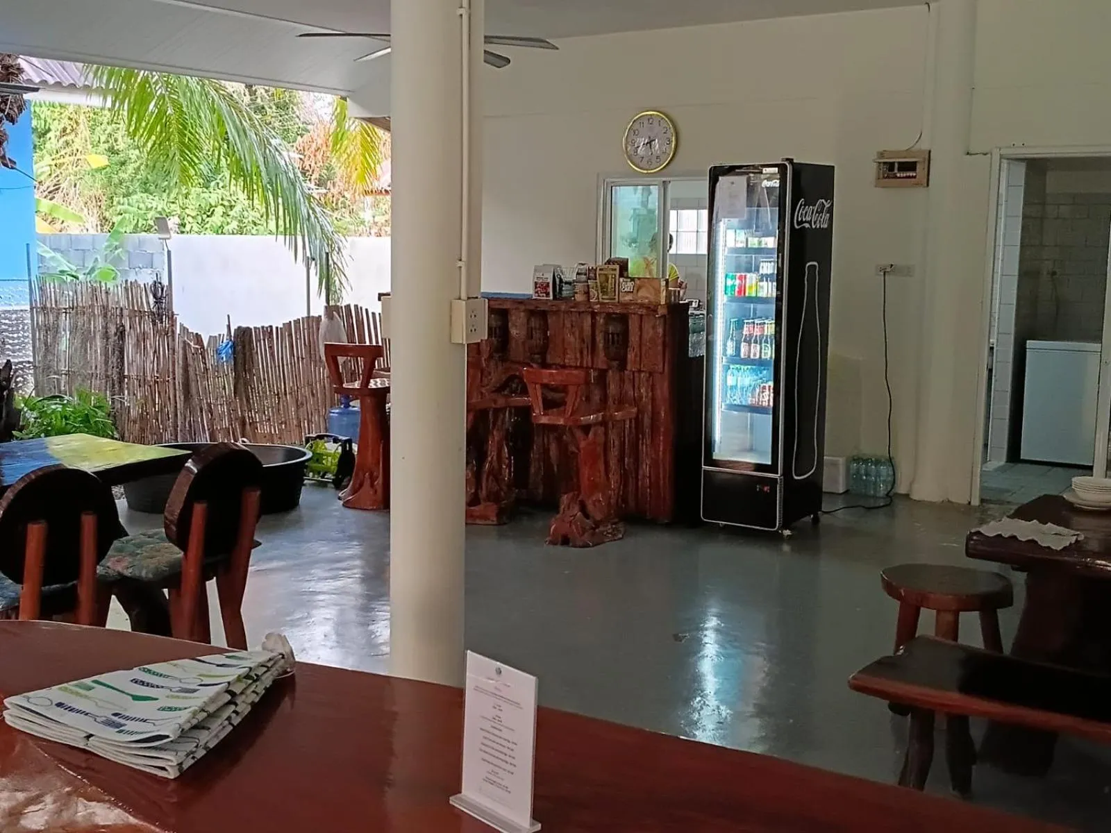 Restaurant/places to eat in Happy Mind Resort