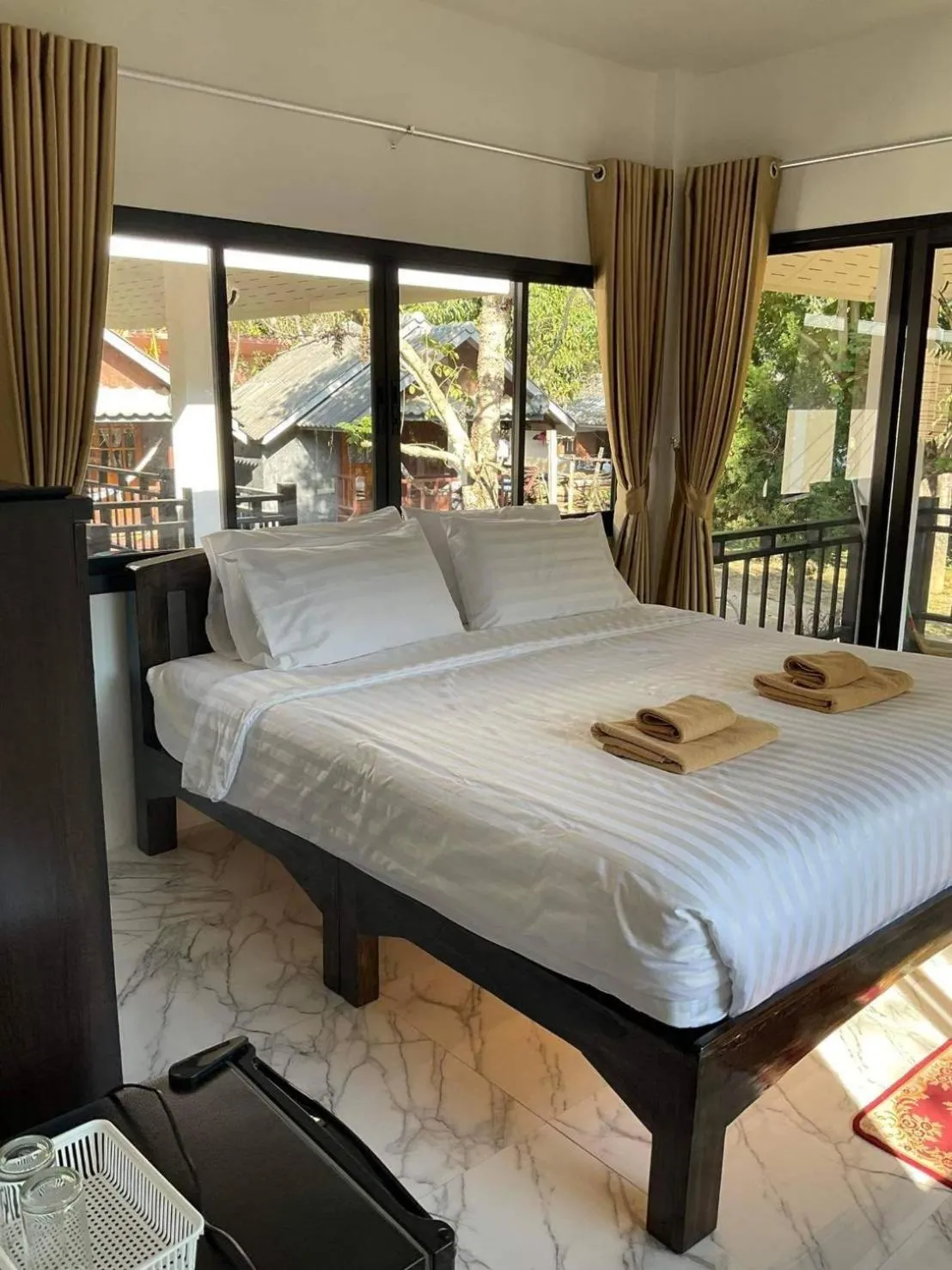 Bed in Family Hut Pai