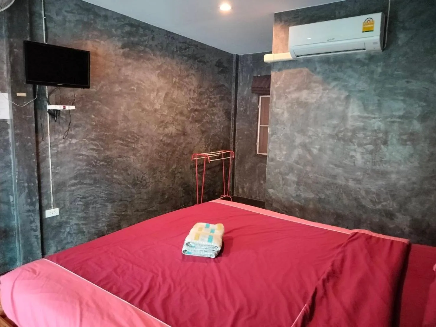 Bed in Family Hut Pai