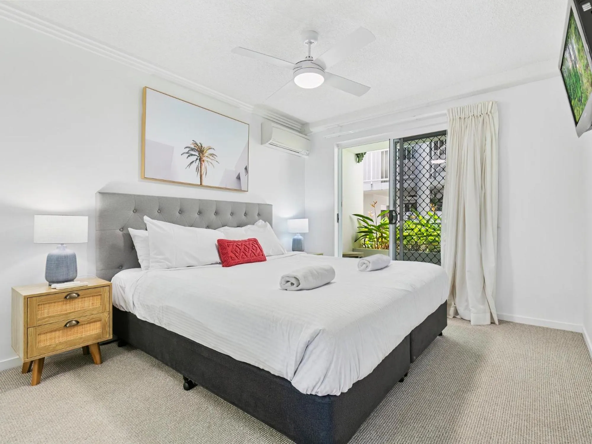 Bed in Ocean Vista On Alex