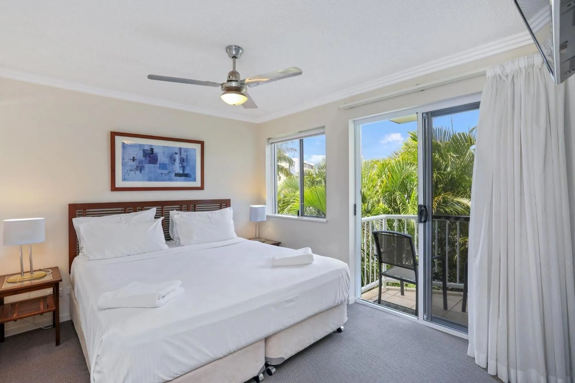 Bed in Ocean Vista On Alex