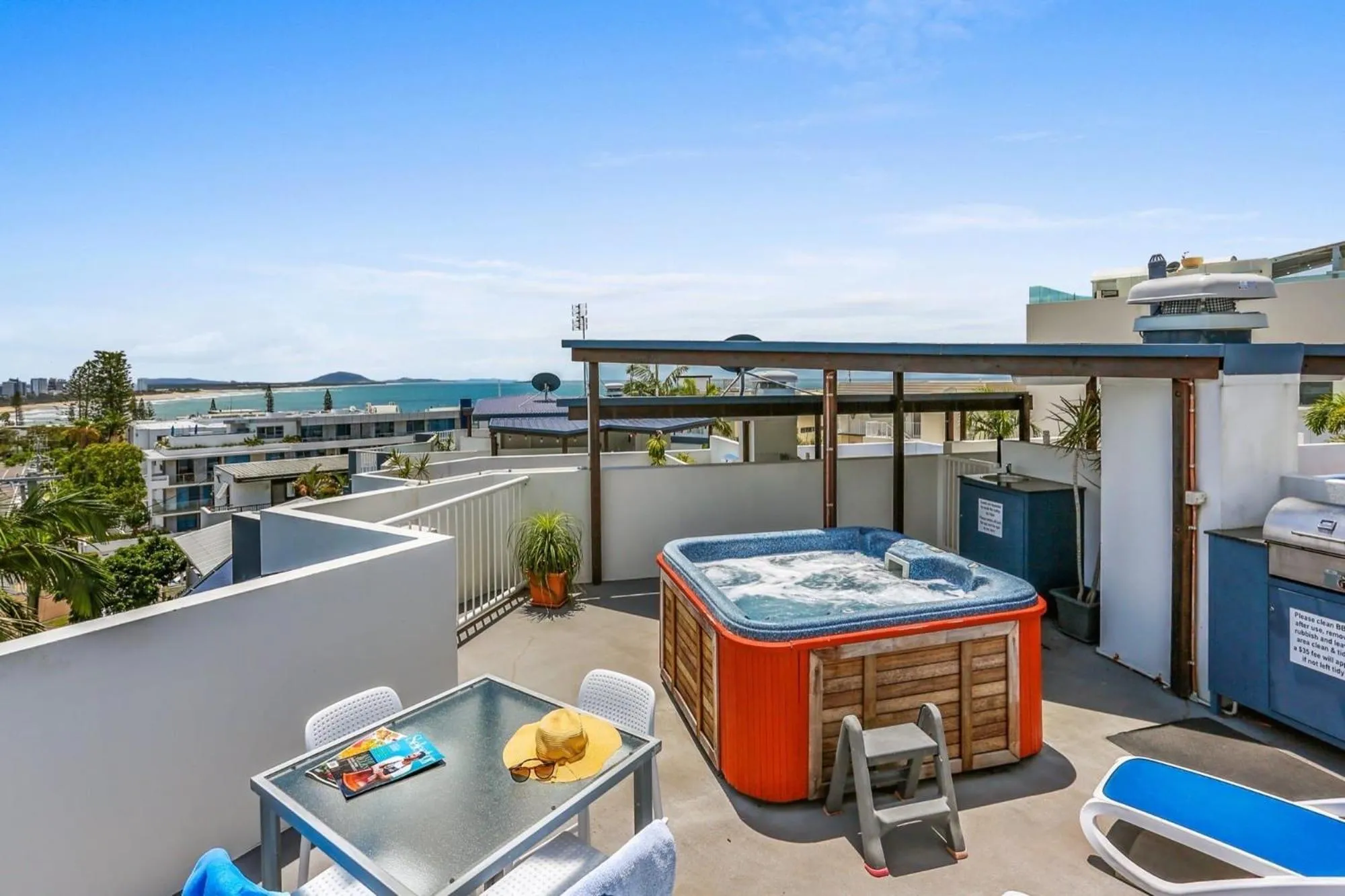 BBQ facilities in Ocean Vista On Alex