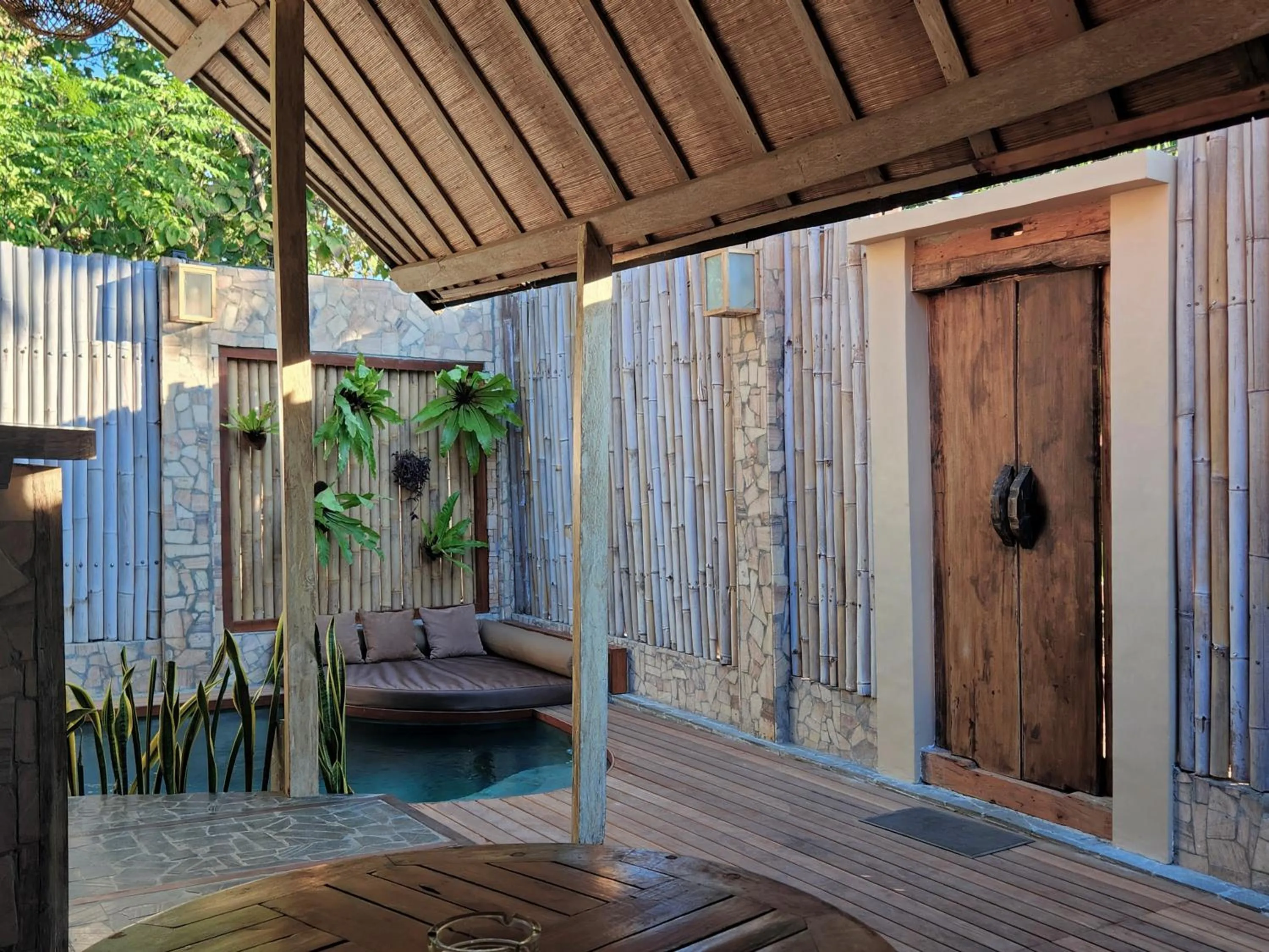 Swimming pool in Gili Joglo
