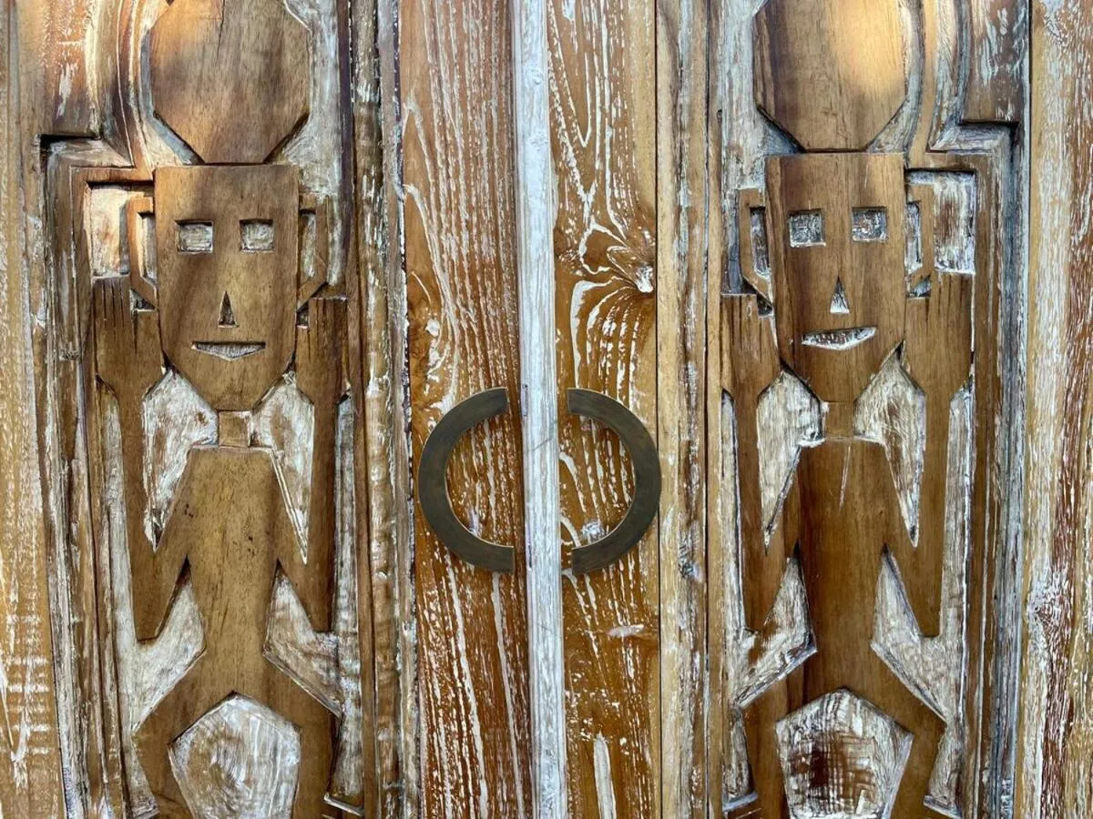 Property building in Gili Joglo