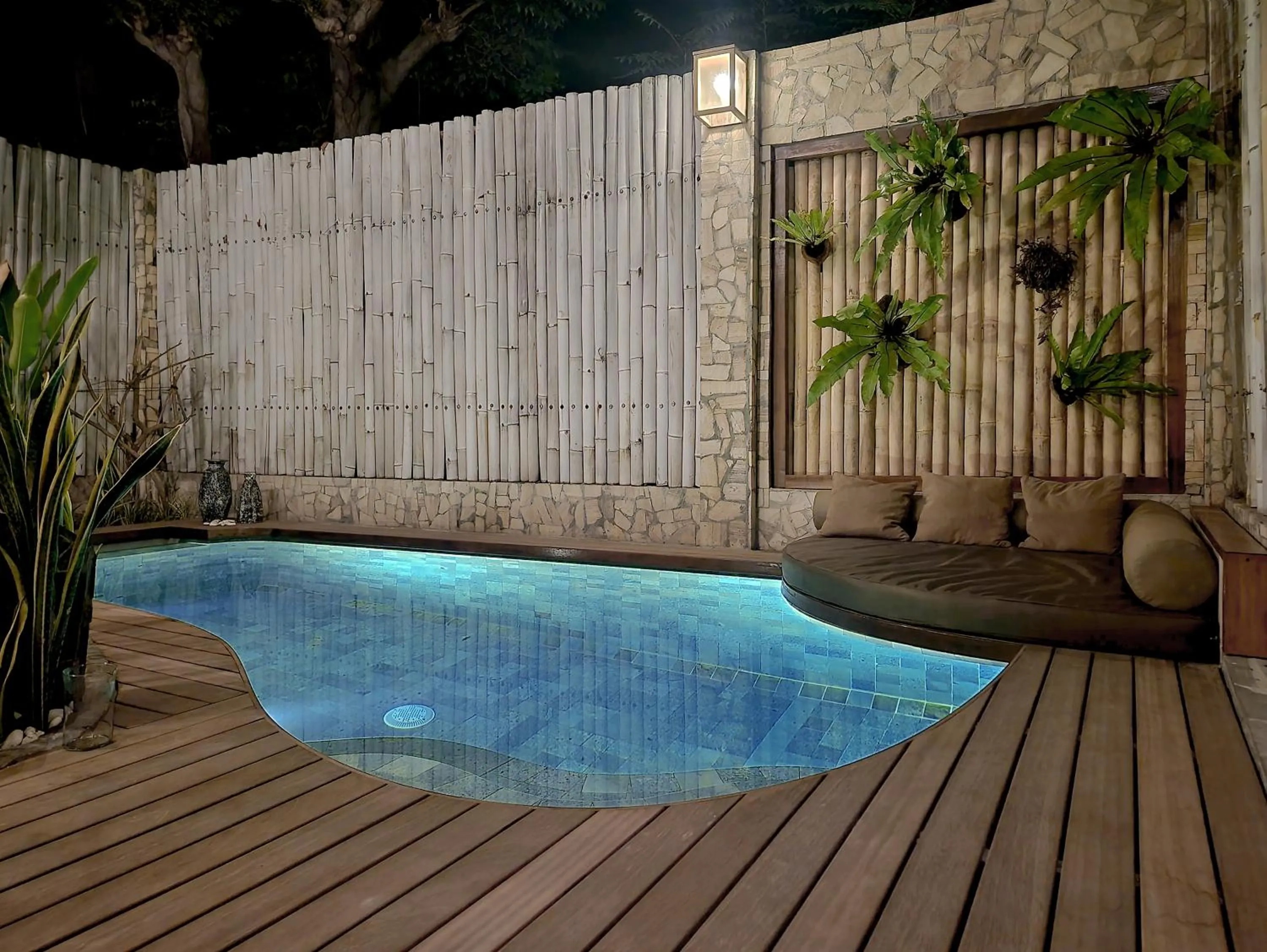 Swimming pool in Gili Joglo