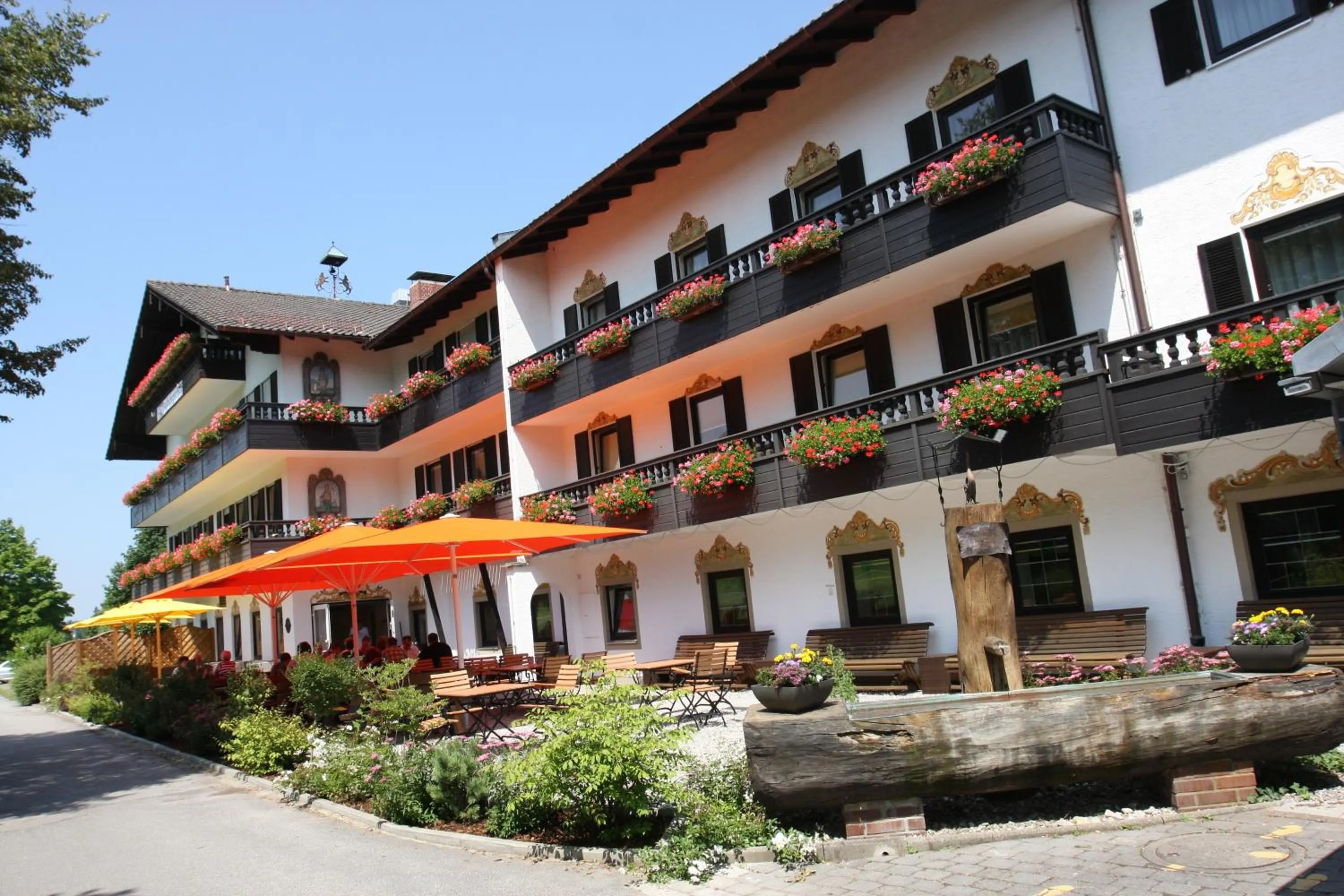 Restaurant/places to eat in Farbinger Hof