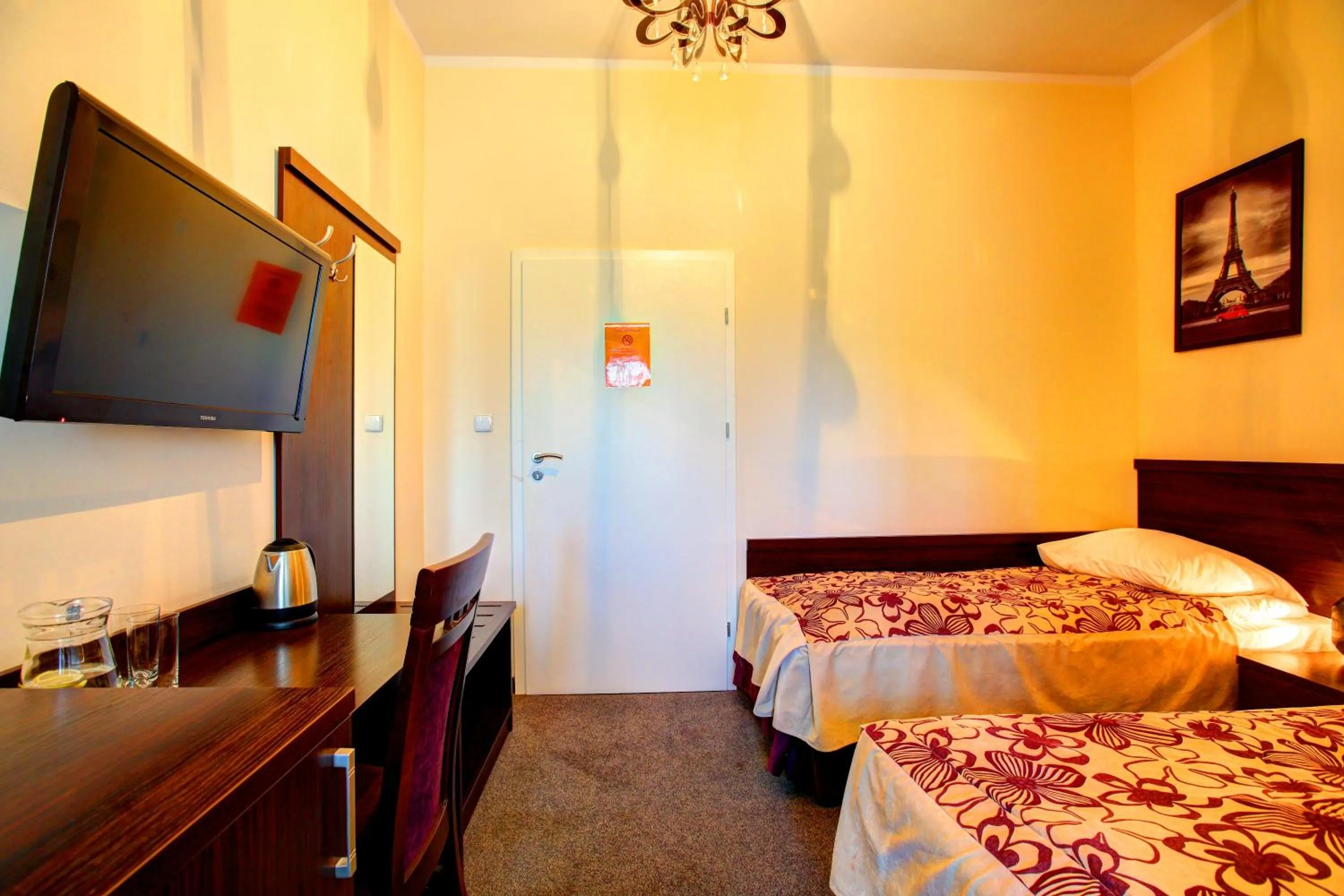 TV and multimedia in Hostel Evotel