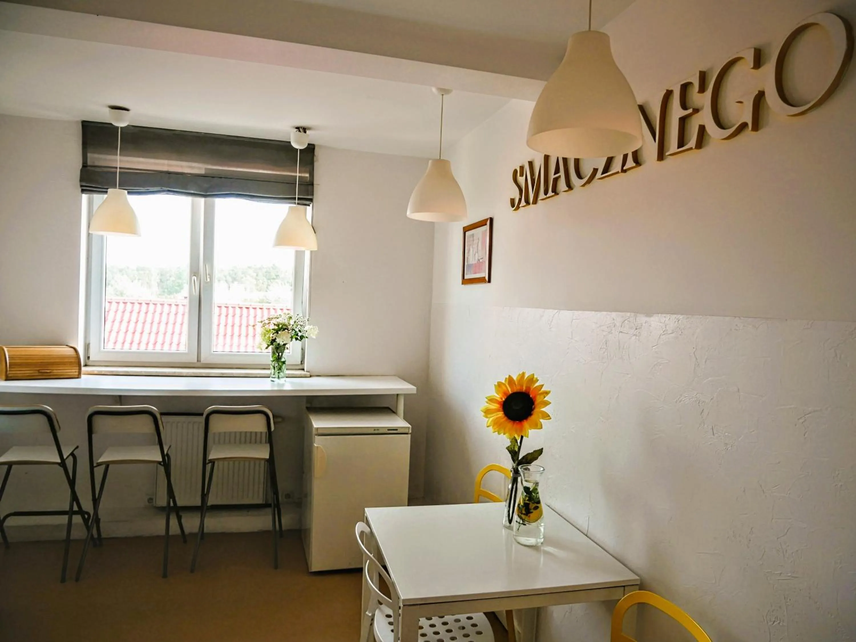 Dining area in Hostel Evotel