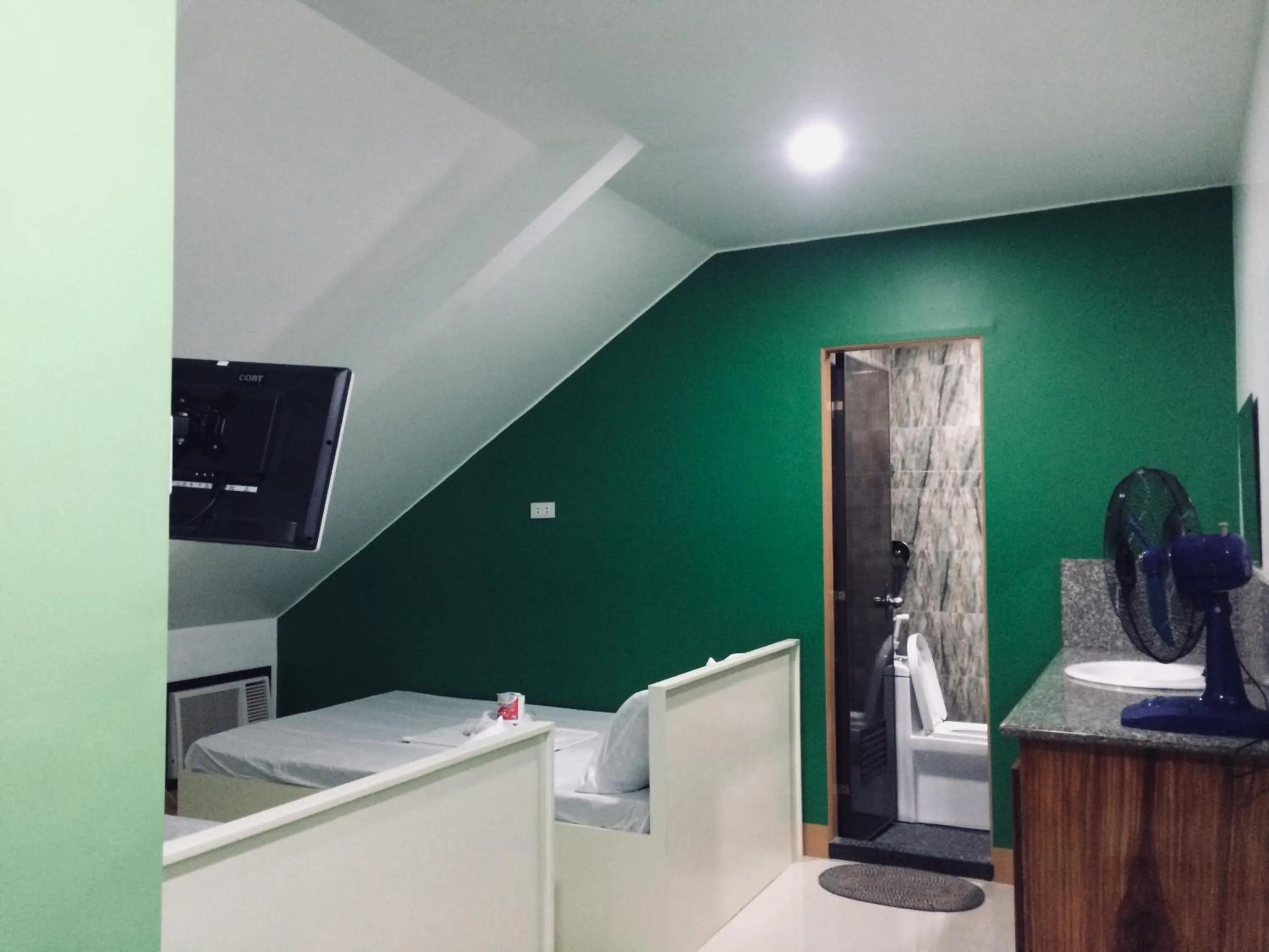 Photo of the whole room in LCF - BB Hotel