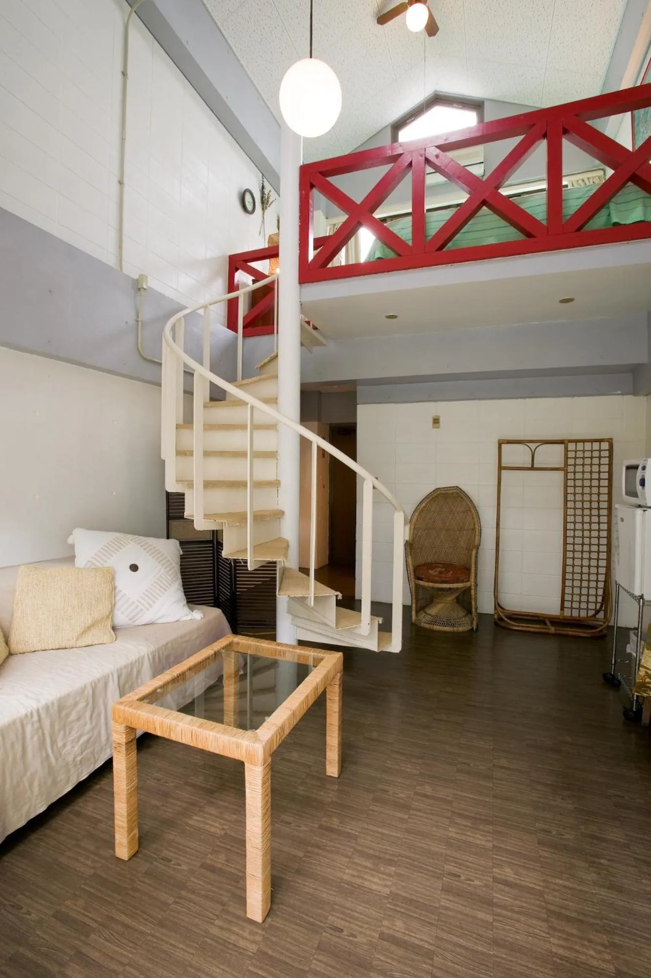 Photo of the whole room in Surfside Bed & Breakfast