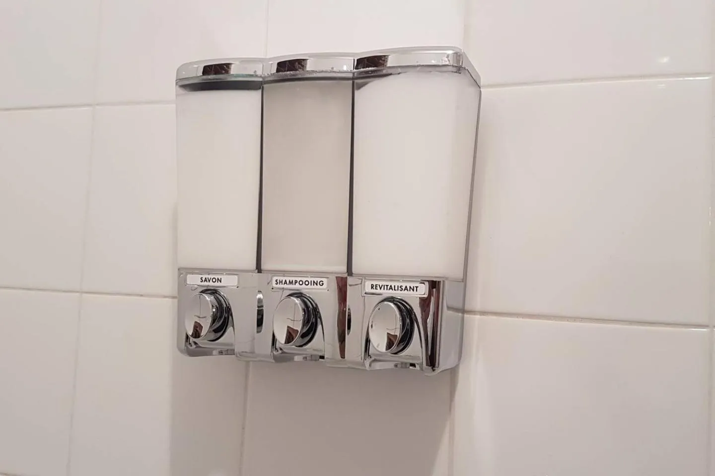 Sweet 2-Bedroom Penthouse Apartment by Amazing Property Rentals