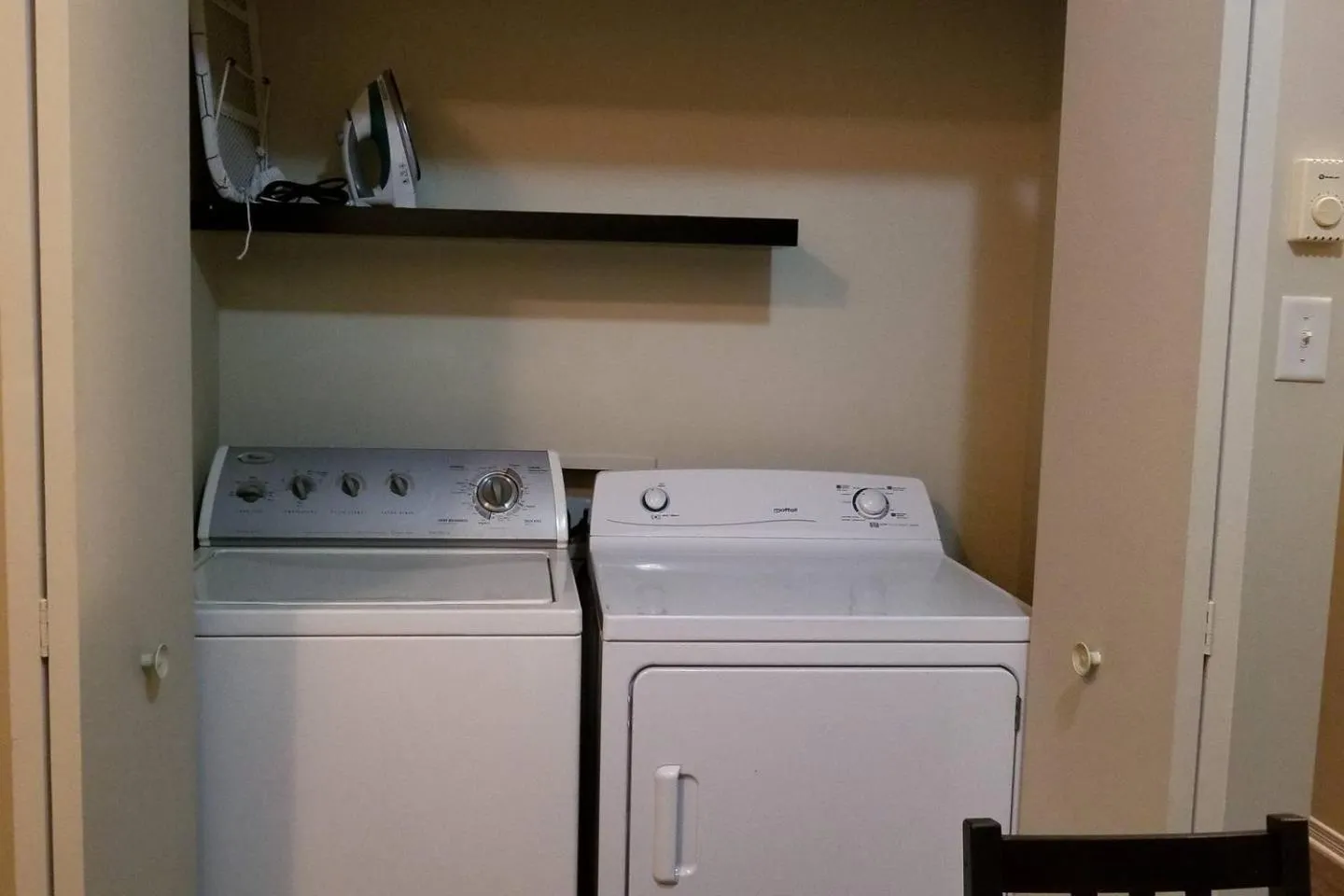 Sweet 2-Bedroom Penthouse Apartment by Amazing Property Rentals