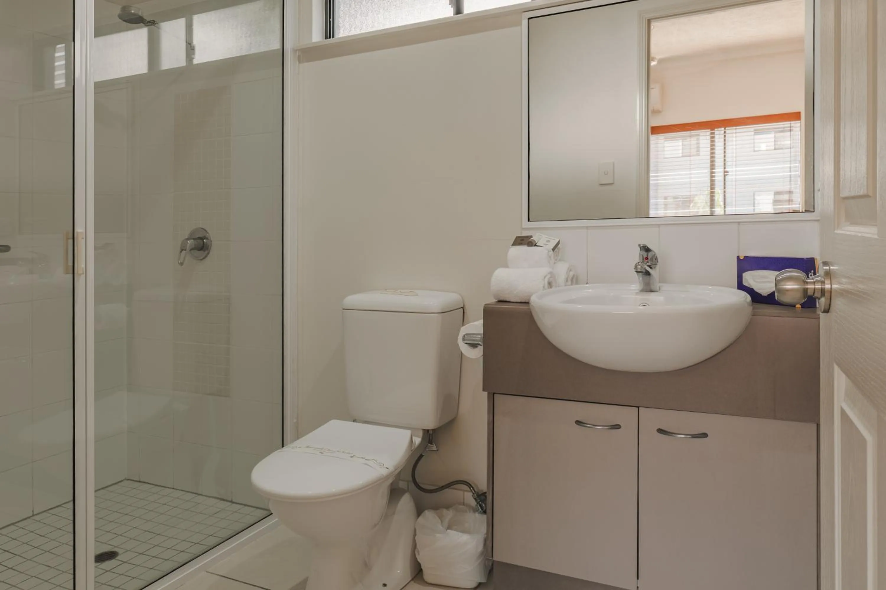 Shower in Southern Cross Atrium Apartments