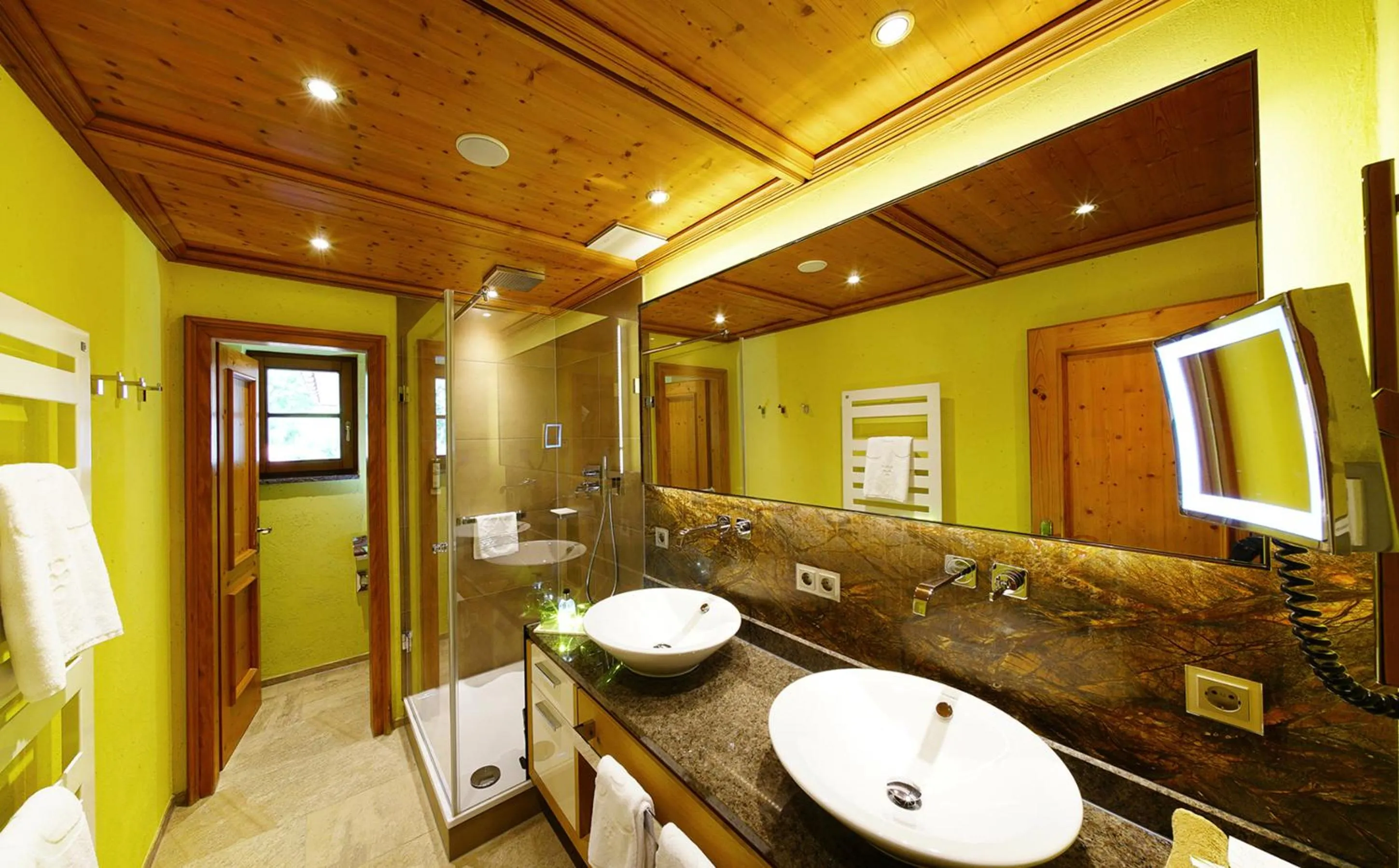 Bathroom in Hotel Rebstock Durbach