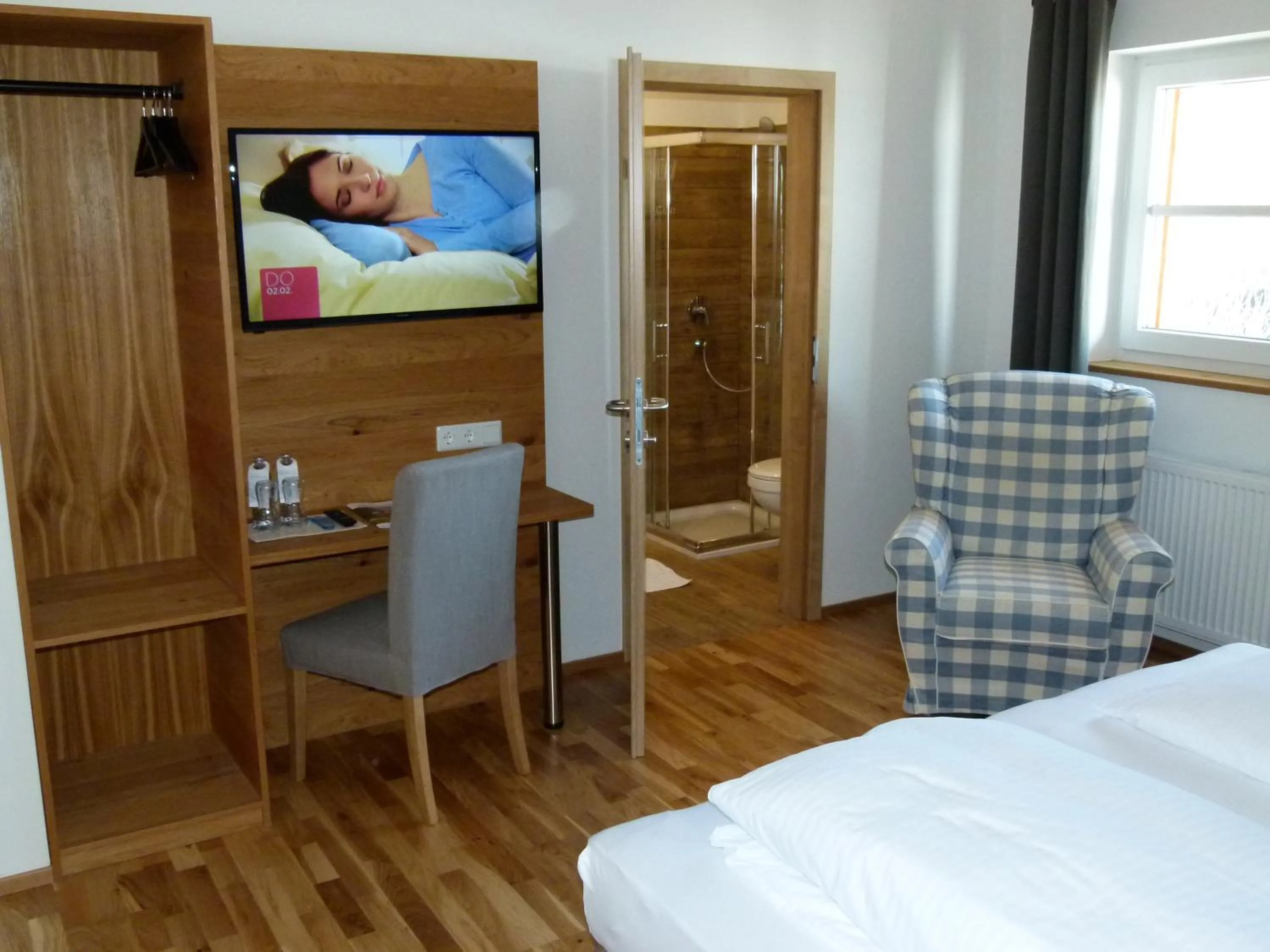 Bed in Hotel Fischachstubn