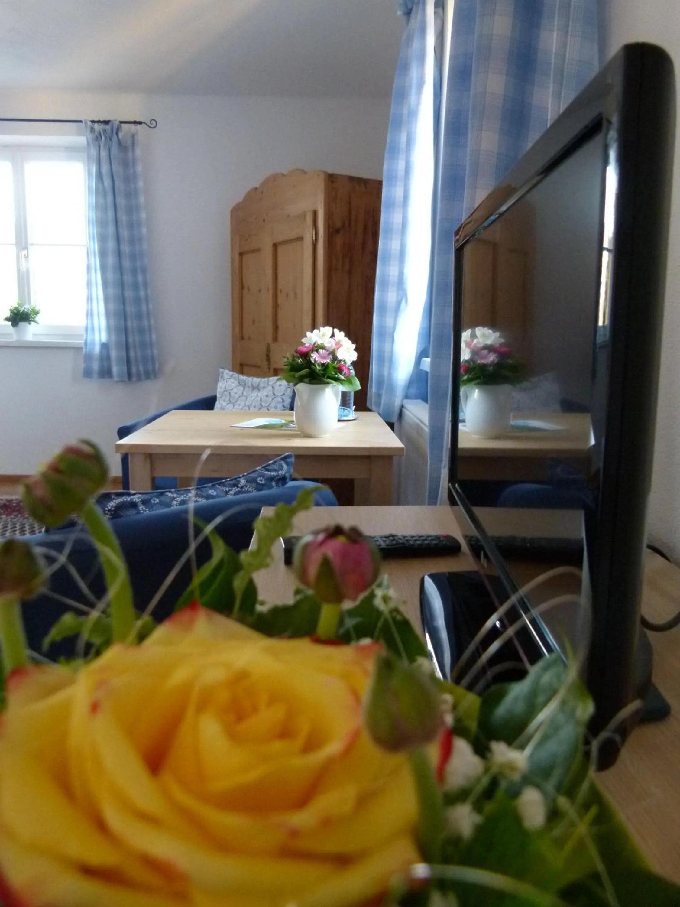 Photo of the whole room in Hotel Fischachstubn