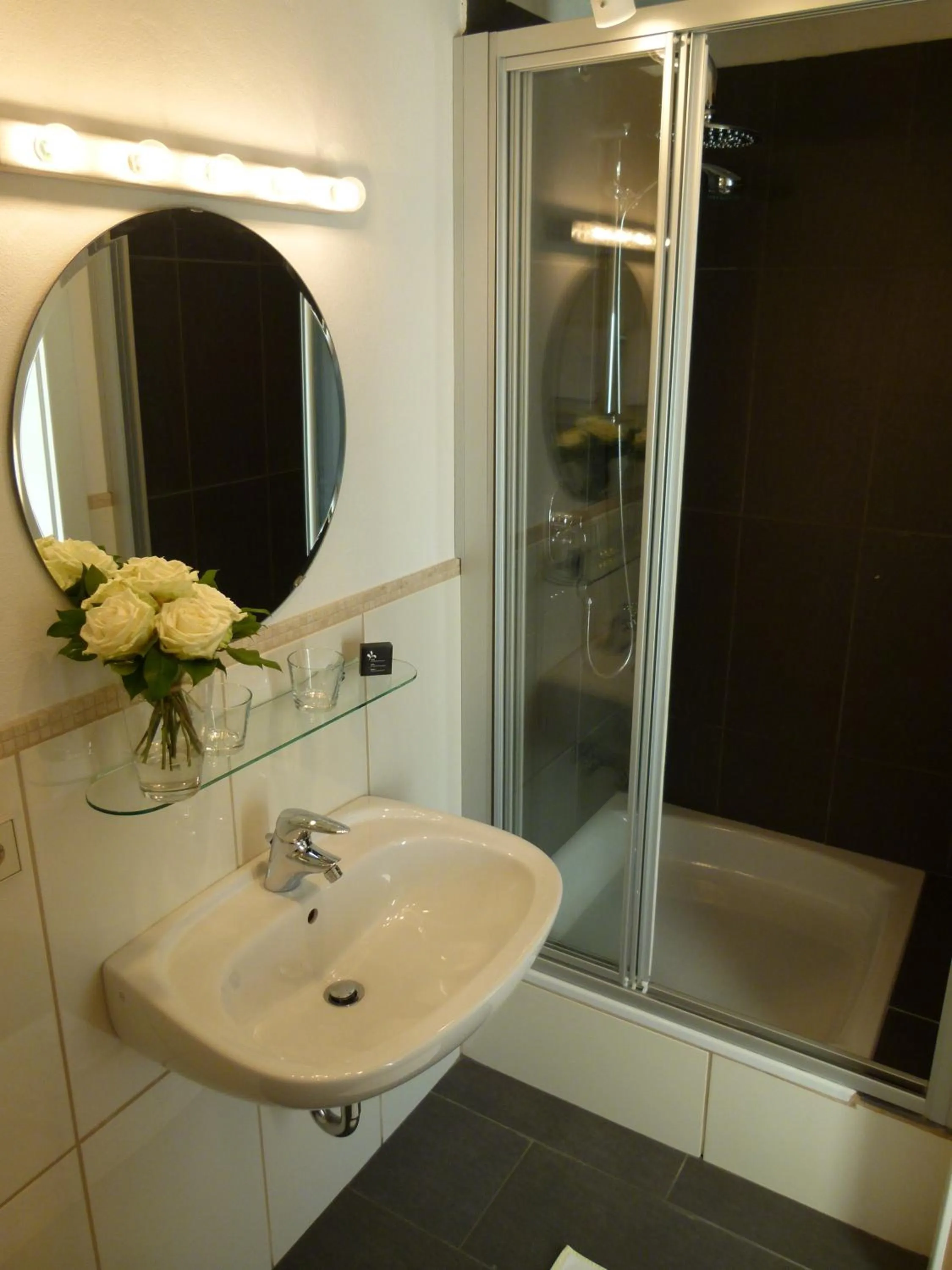 Bathroom in Hotel Fischachstubn