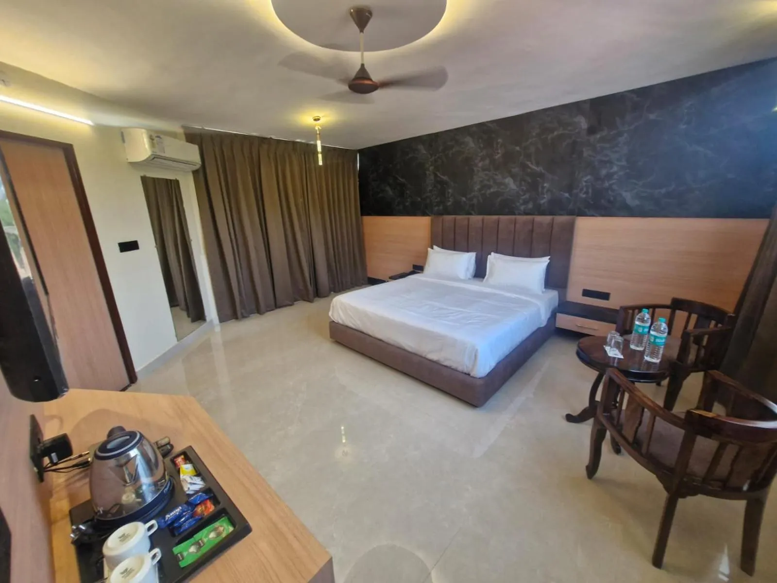 Bed in Hotel Sanctuary Resort