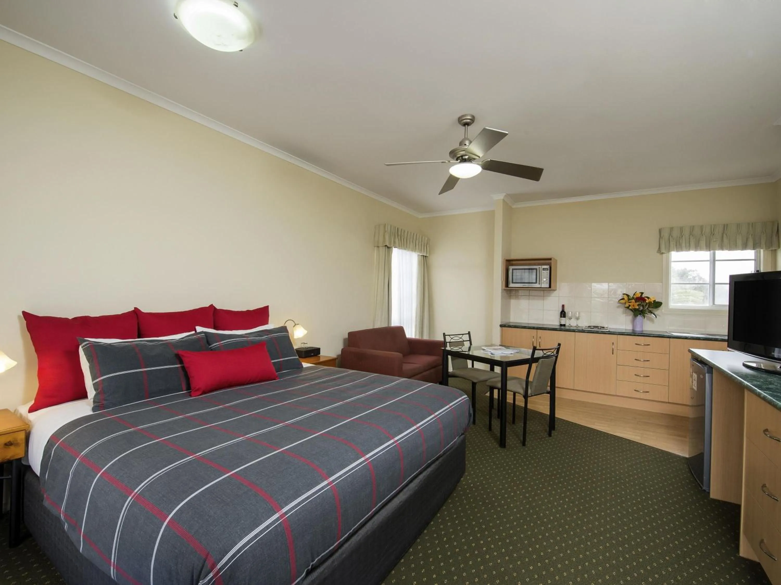 Bedroom, Bed in Breakfree Port Pirie