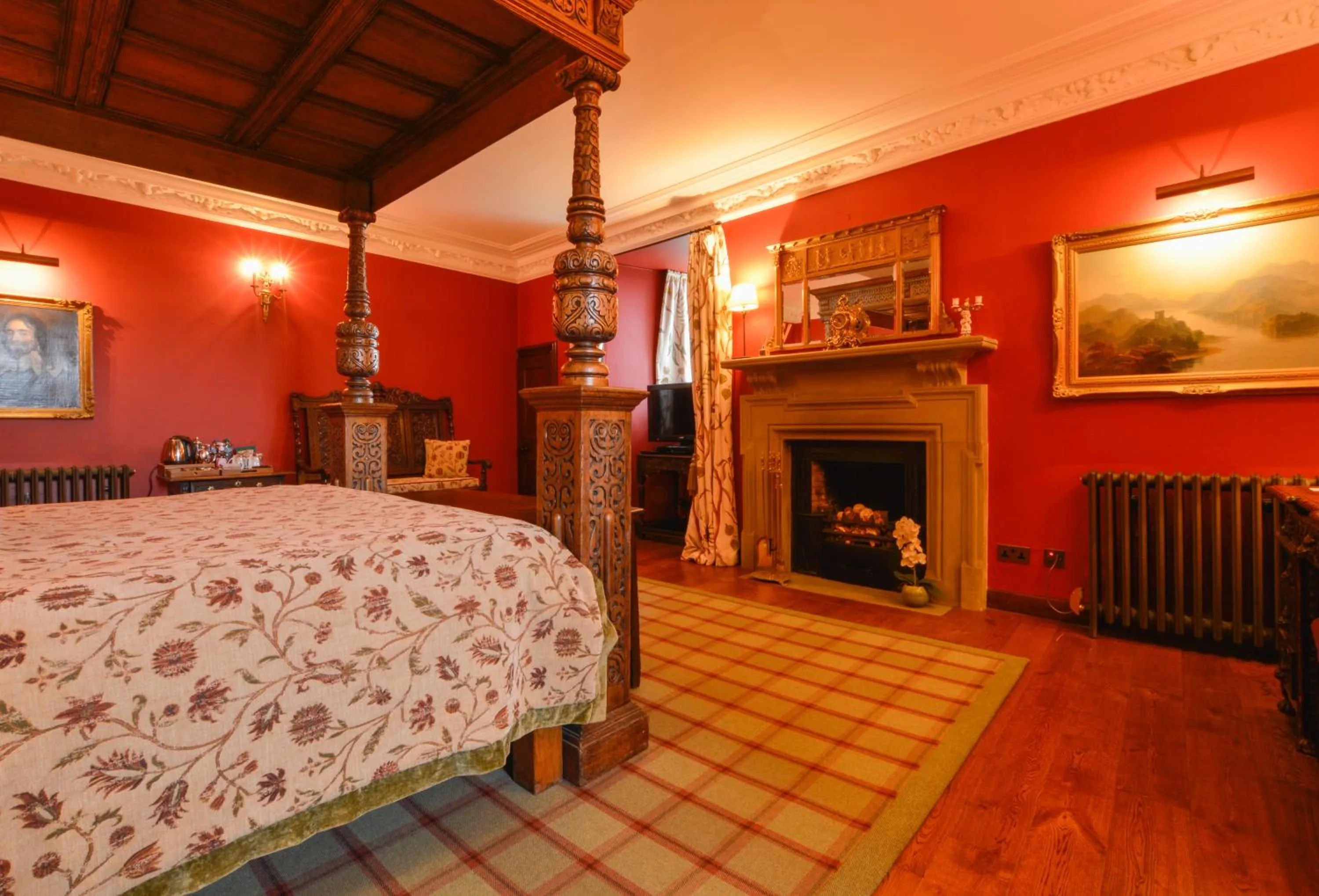 Bed in Barcaldine Castle