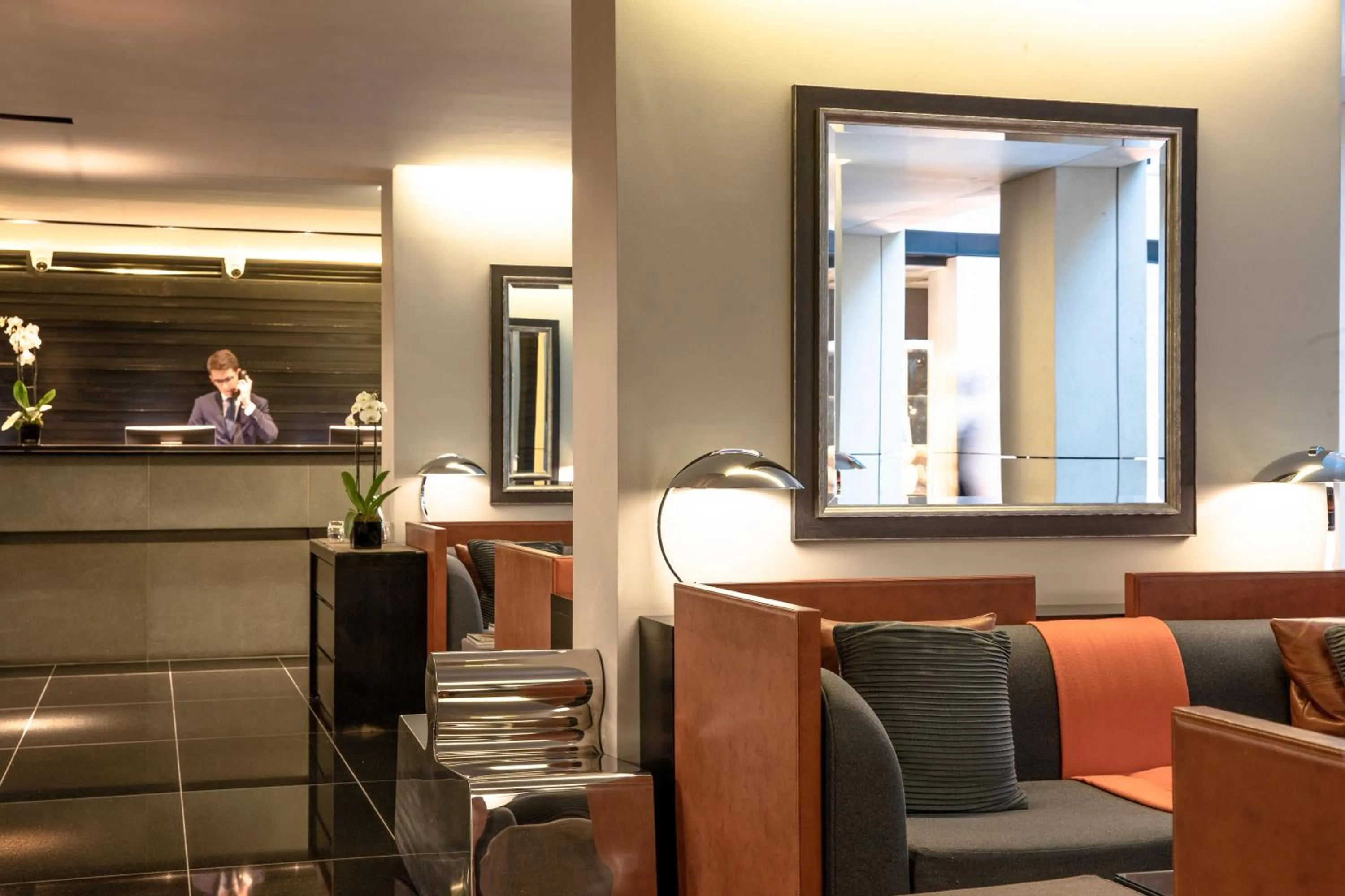 Lobby or reception in Grosvenor House Suites