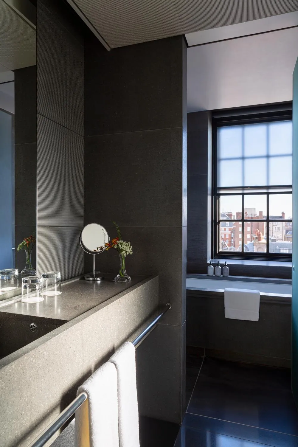 Bathroom in Grosvenor House Suites