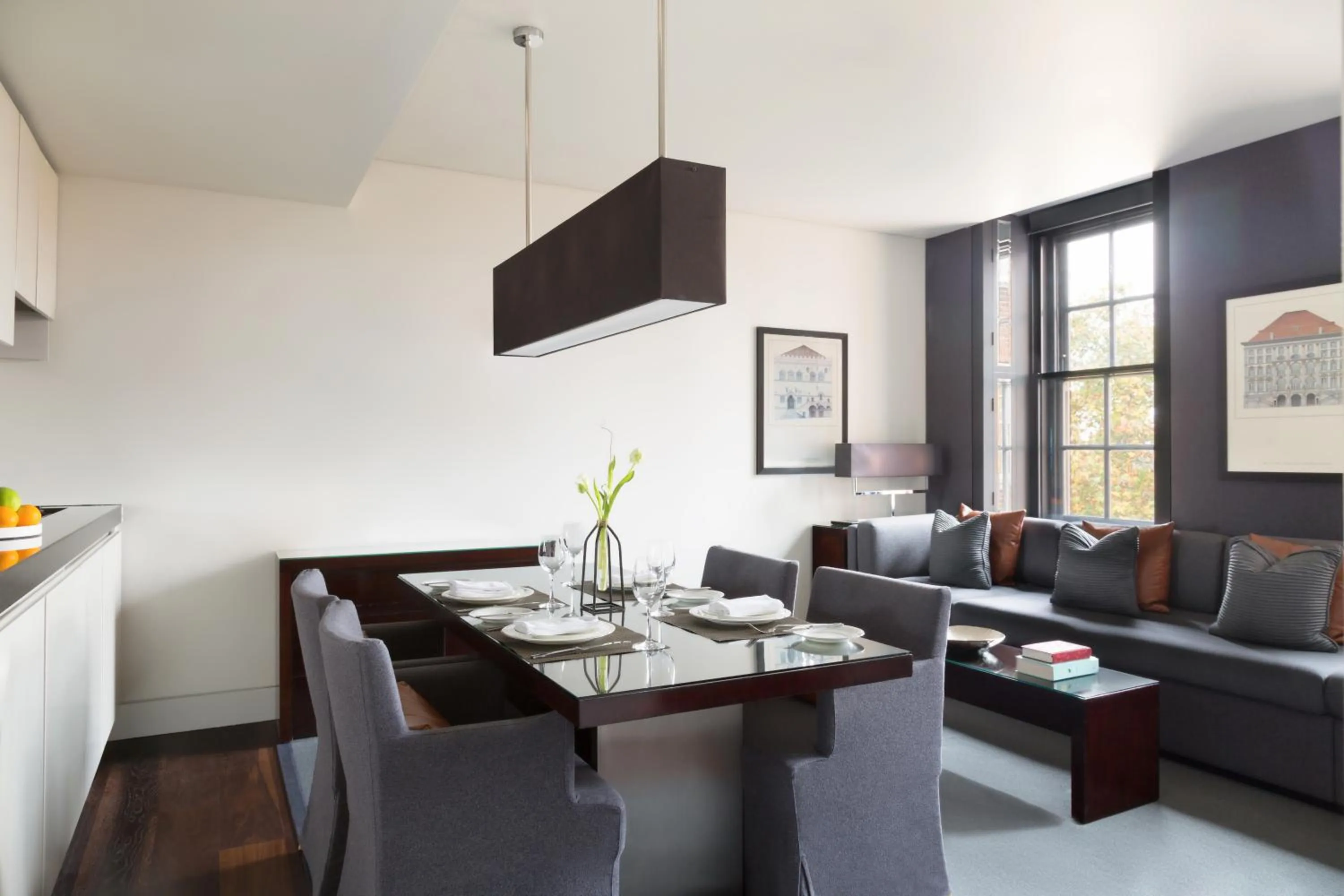 Dining area in Grosvenor House Suites