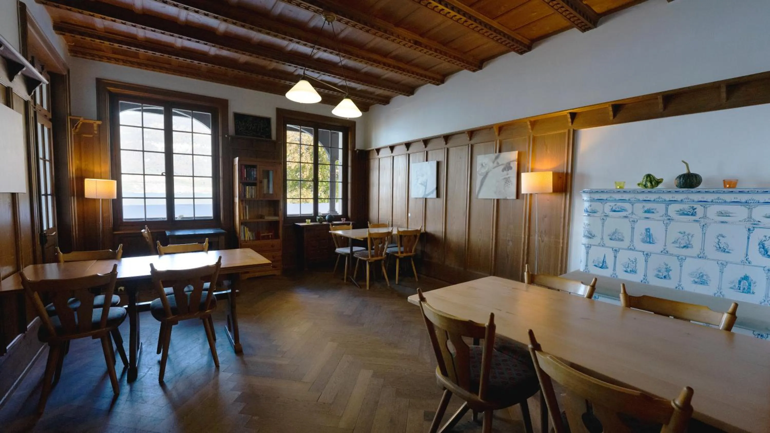 Breakfast in Leissigen Youth Hostel