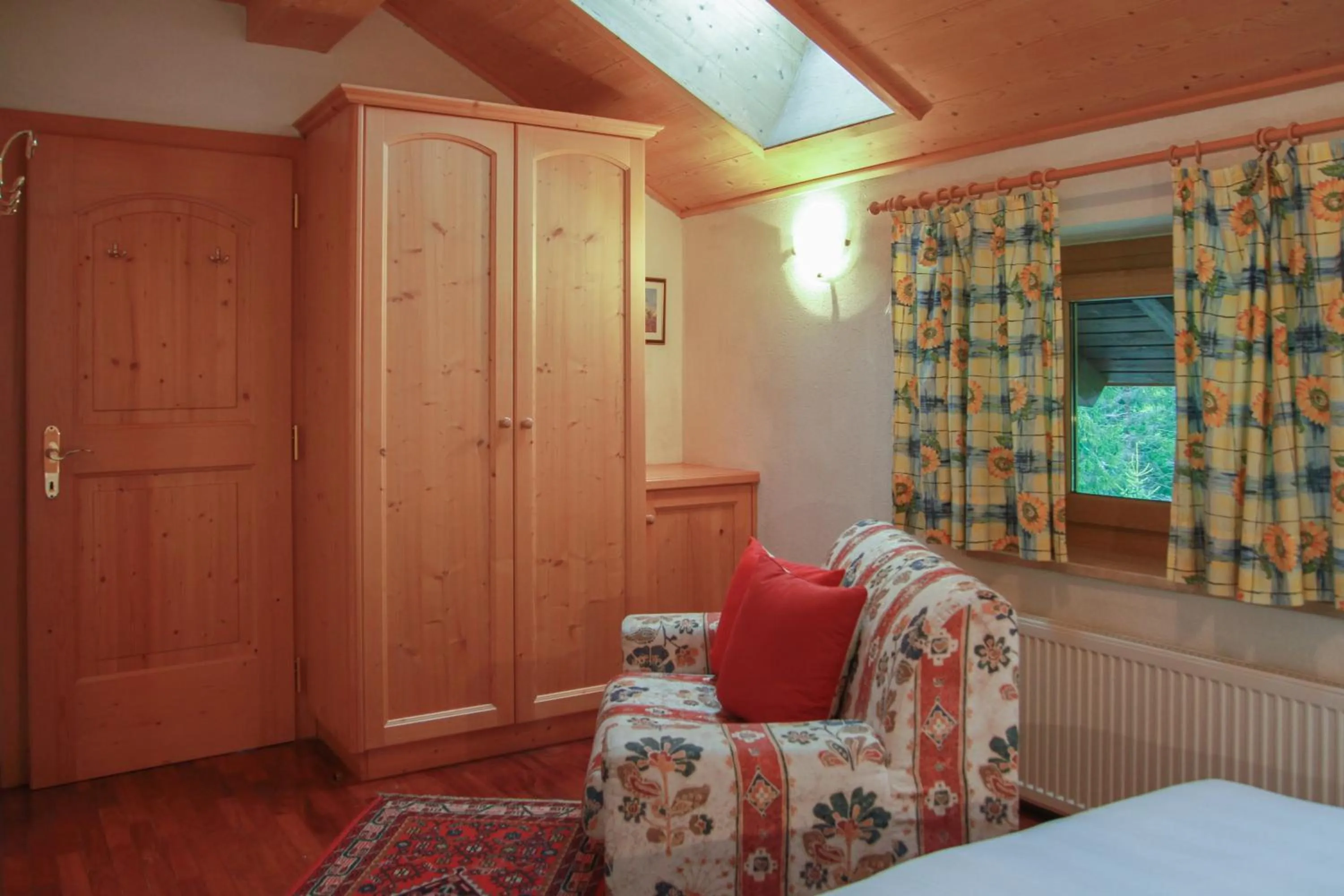 Day, Bed in Residence Salvan