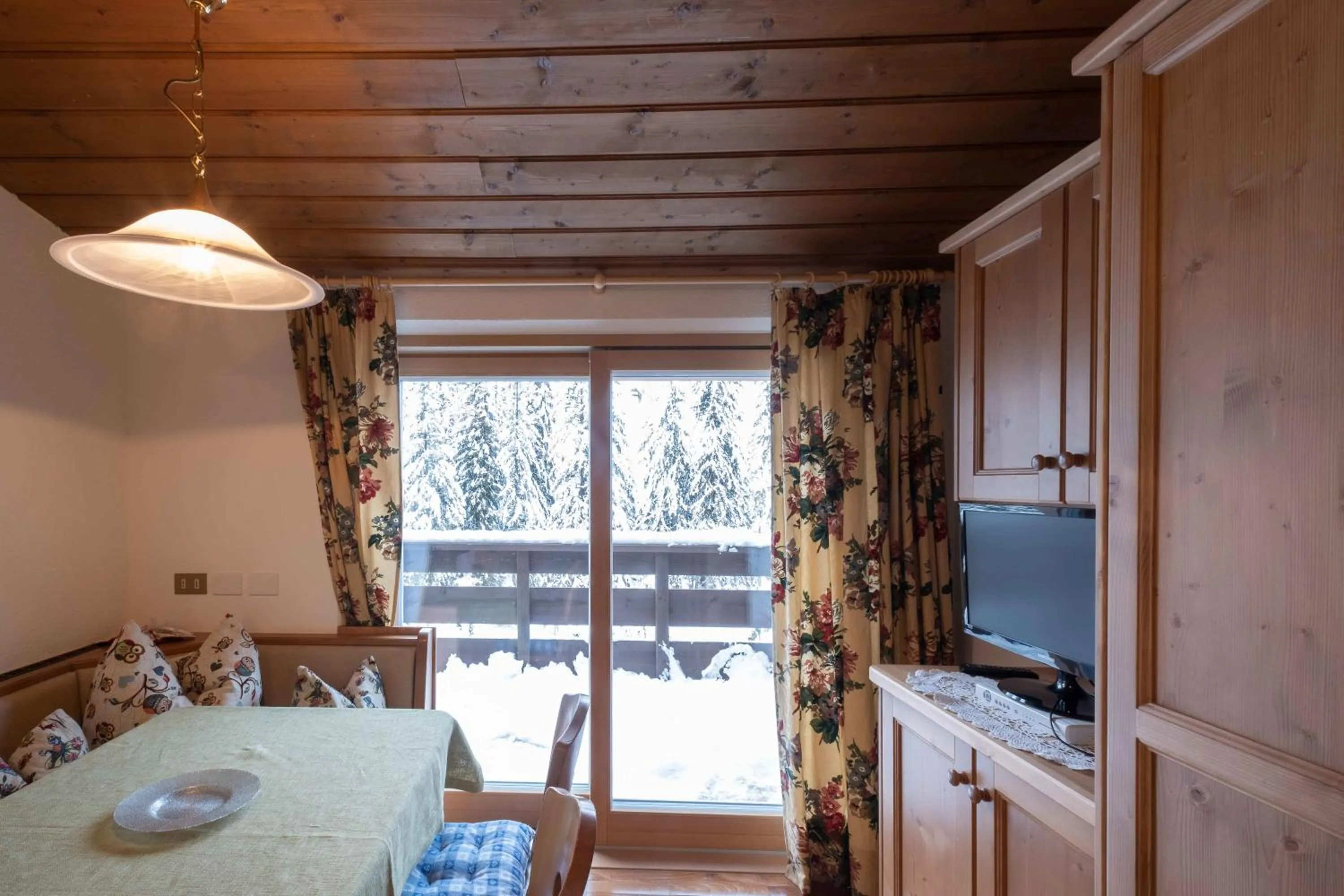 Dining area in Residence Salvan