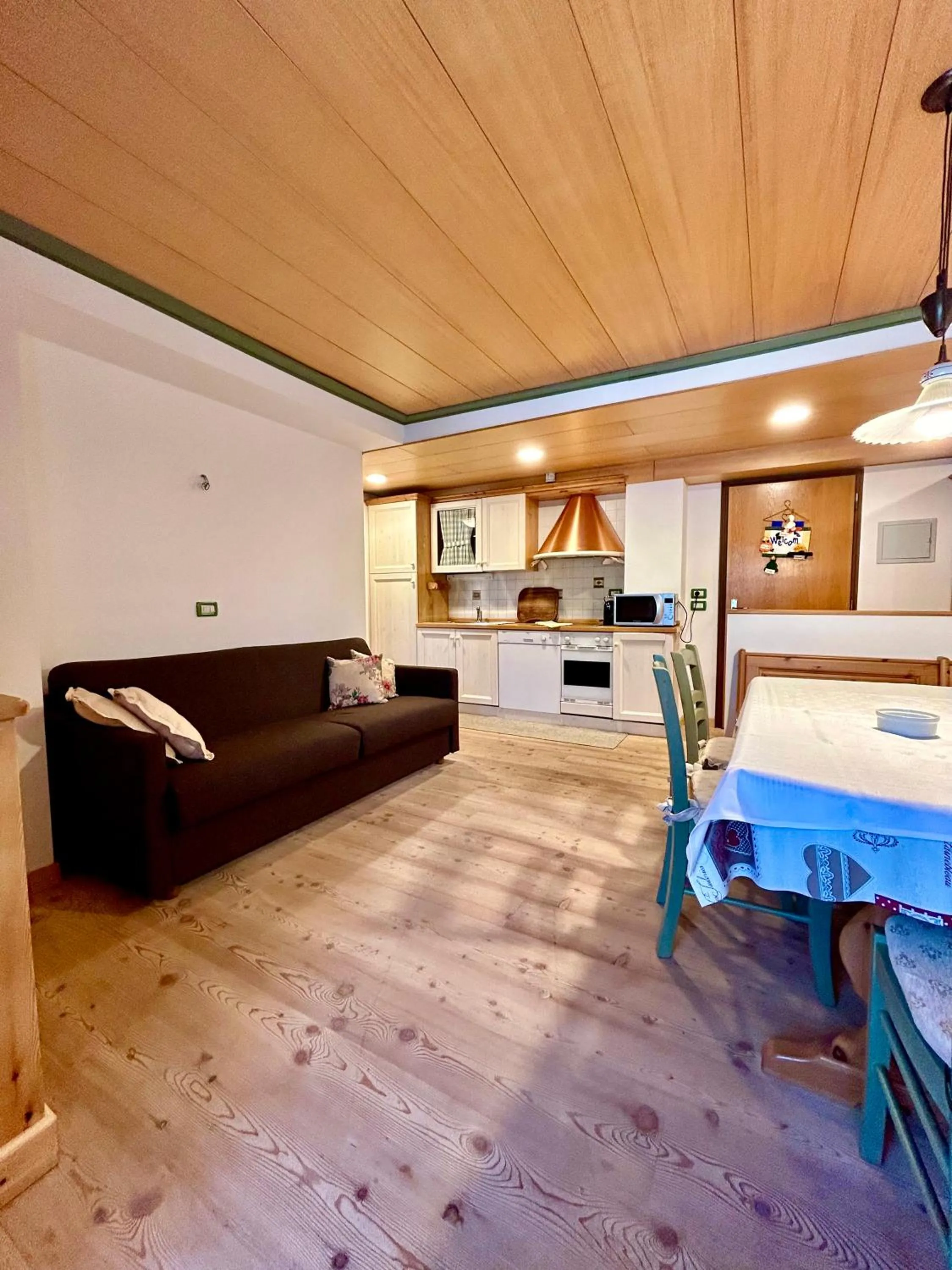 Kitchen or kitchenette, Bed in Residence Salvan