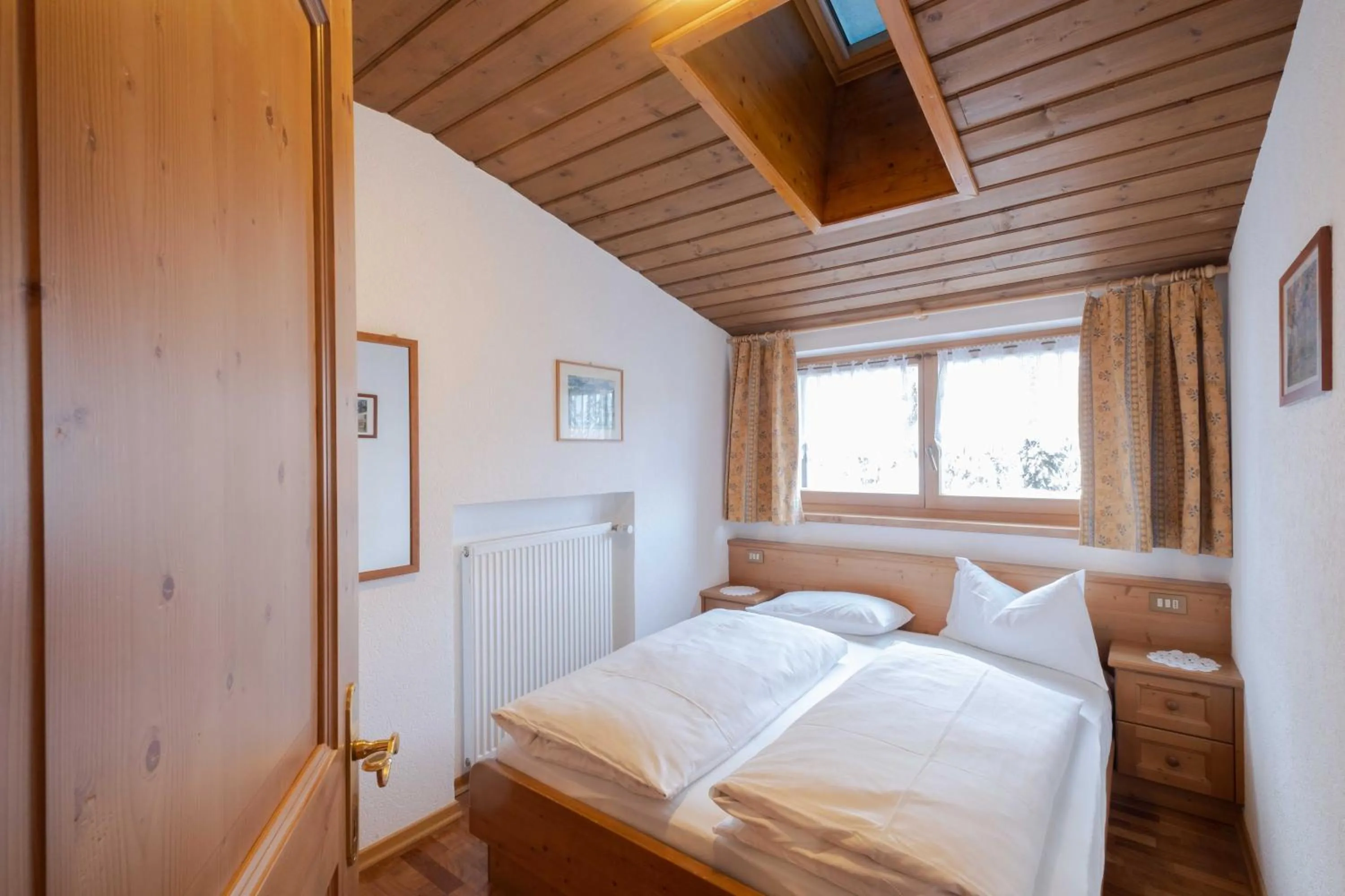 Bed in Residence Salvan