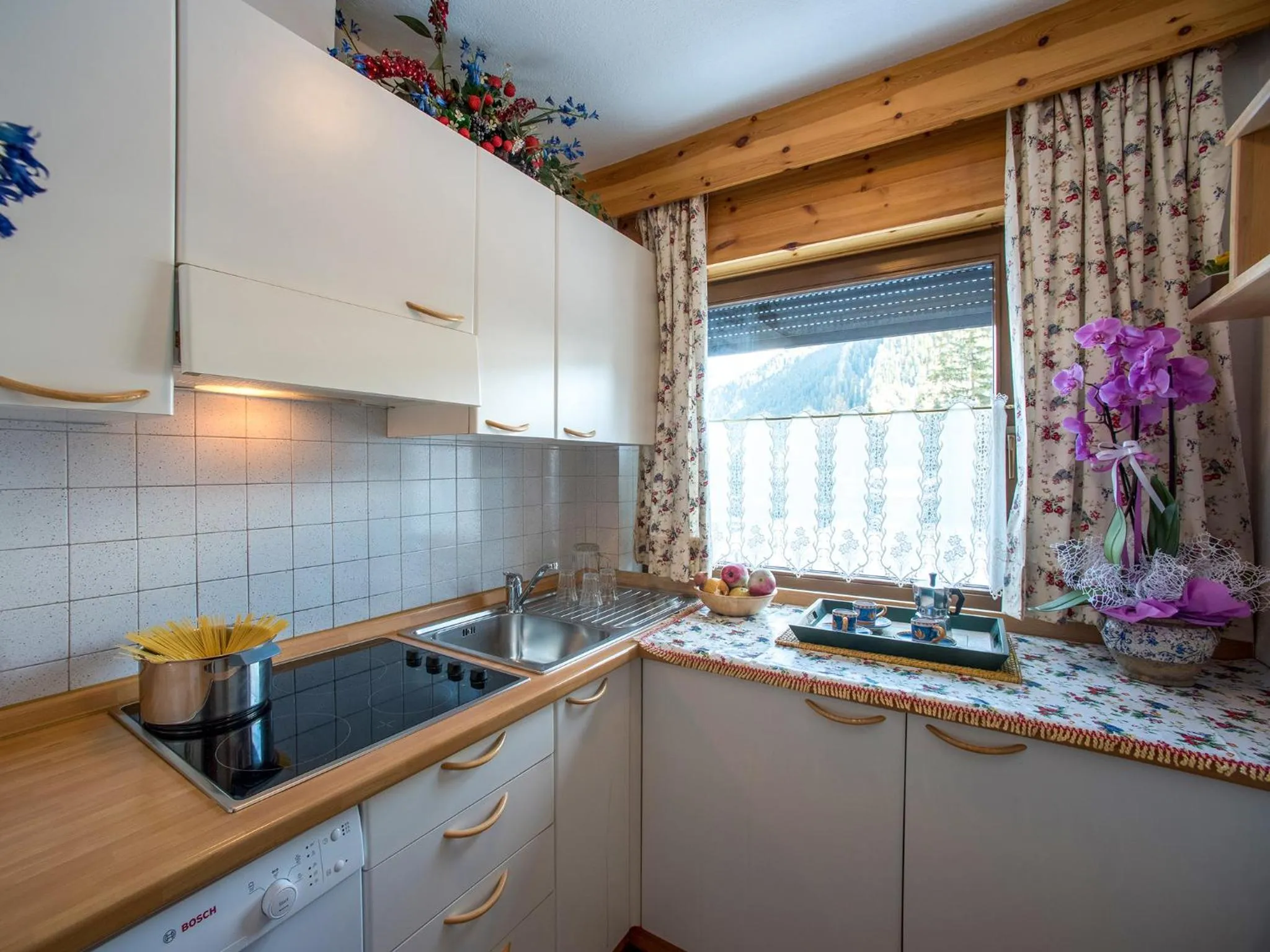 Kitchen or kitchenette in Residence Salvan