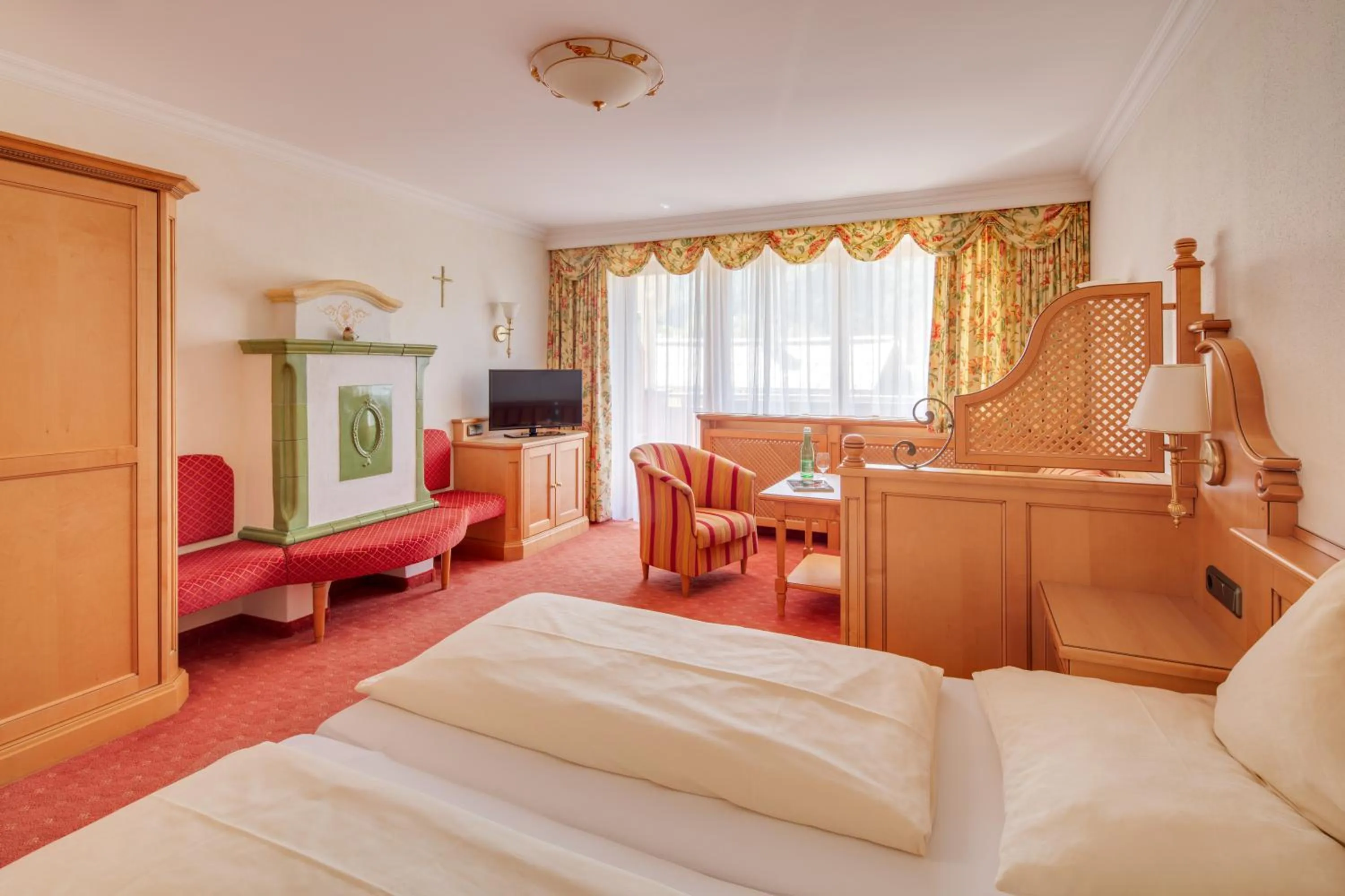 Deluxe Double Room in Unser Berghof