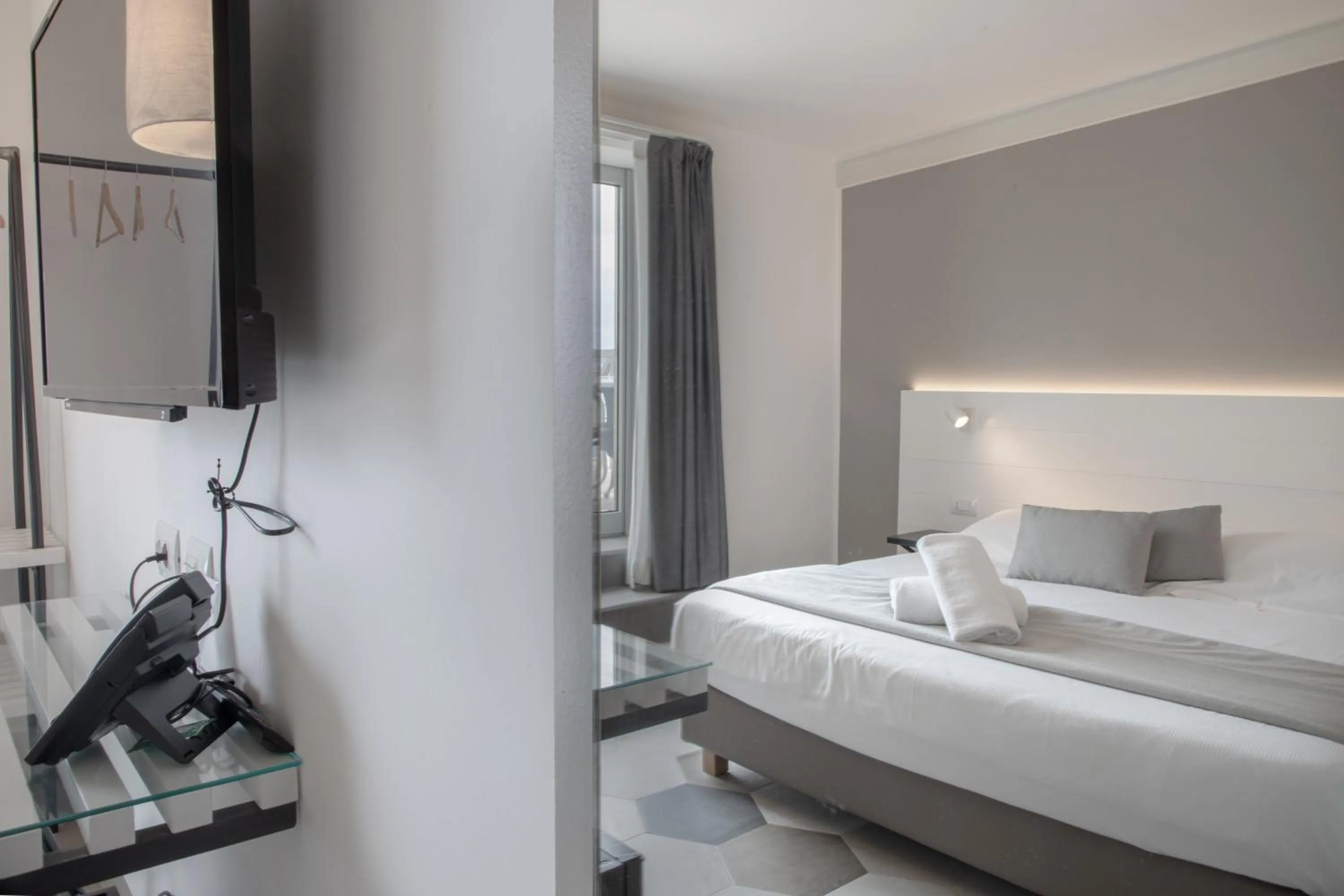 TV and multimedia, Bed in Hotel Villa Ambra