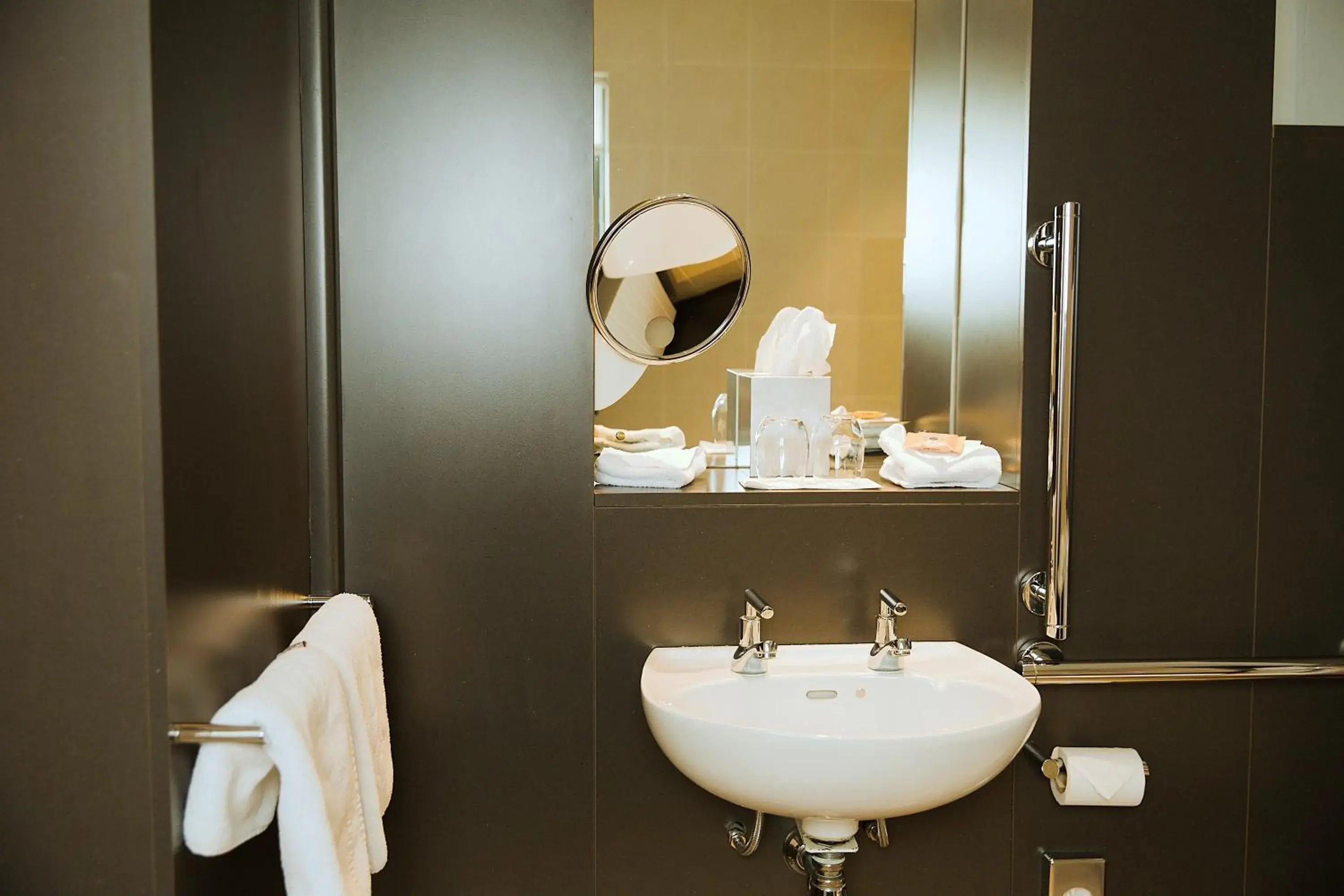 Double Room - Garden Room in Hart's Hotel Double Room - Garden Room in Hart's Hotel