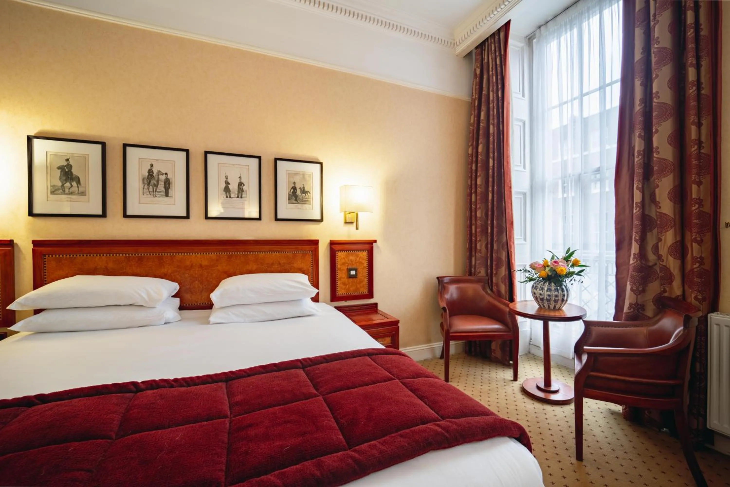 Bed in Grange Clarendon Hotel