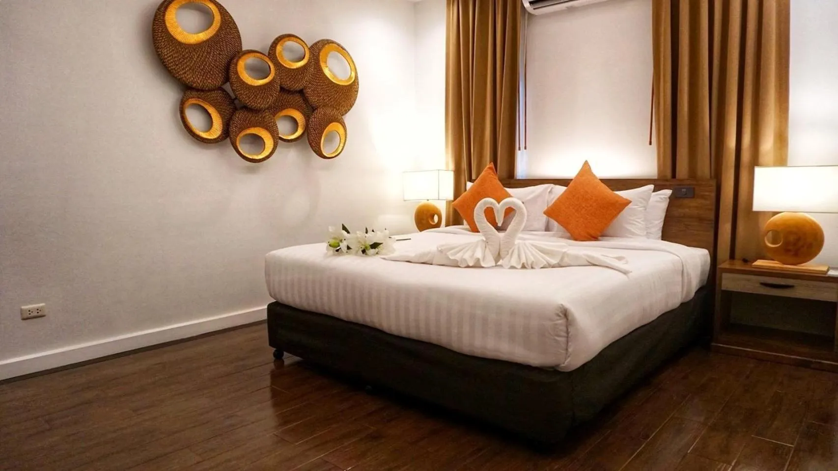 Bed in Keang Kluen Talay Resort