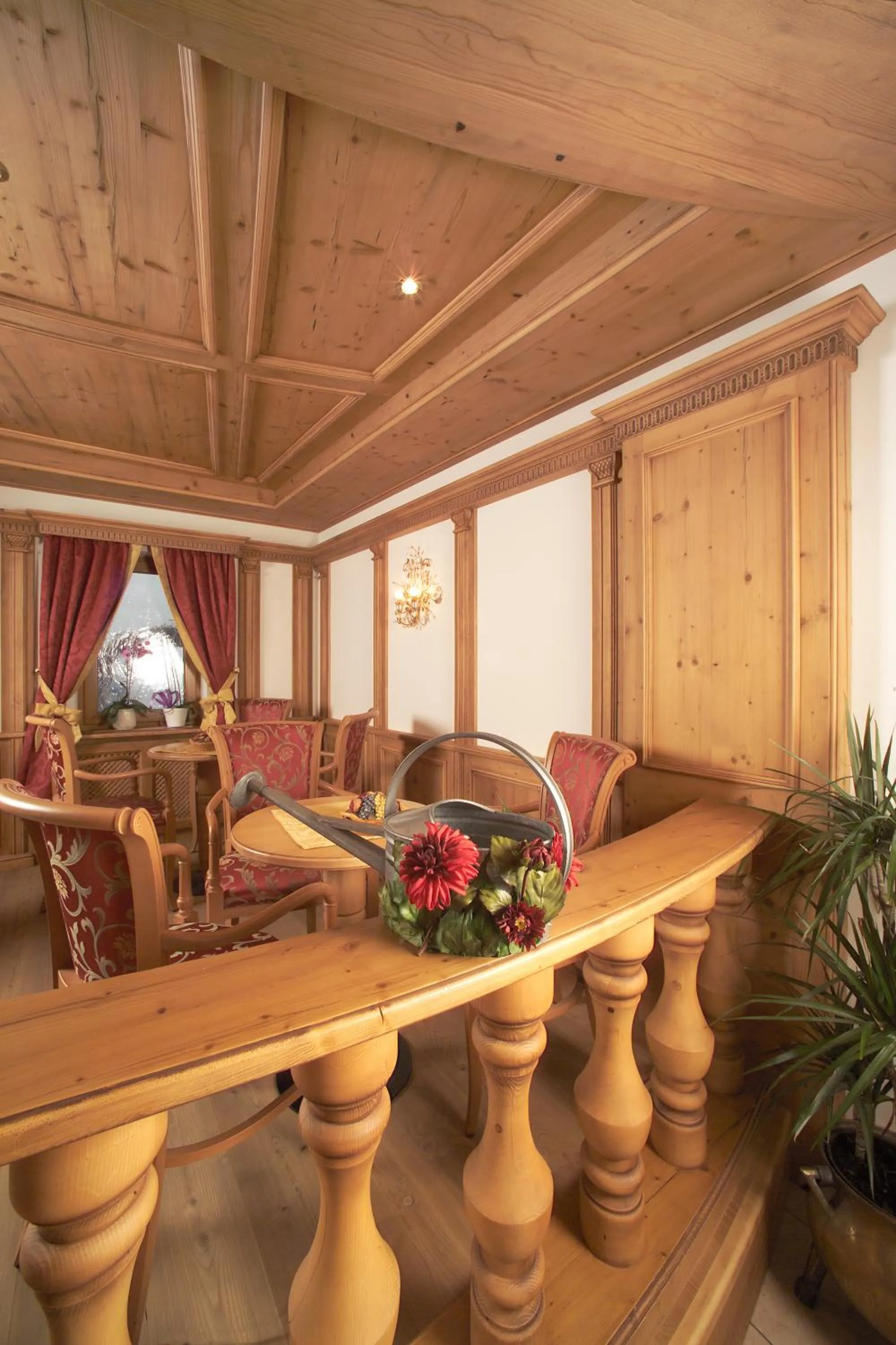 Restaurant/places to eat in Hotel Flora