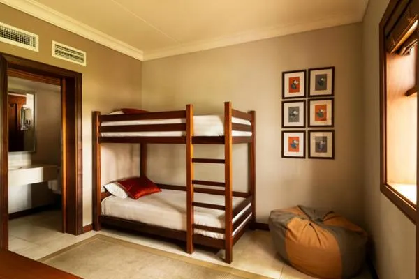 Bedroom, Bed in Constance Prince Maurice