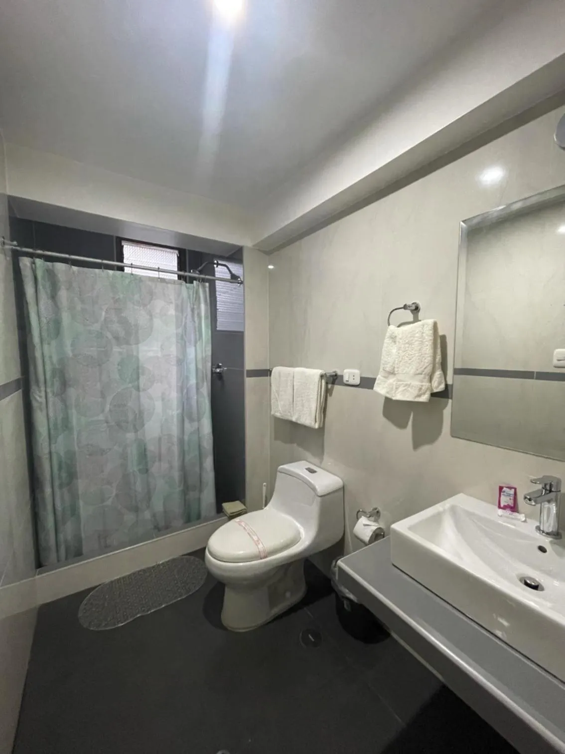 Bathroom in Casa De Luz Hotel