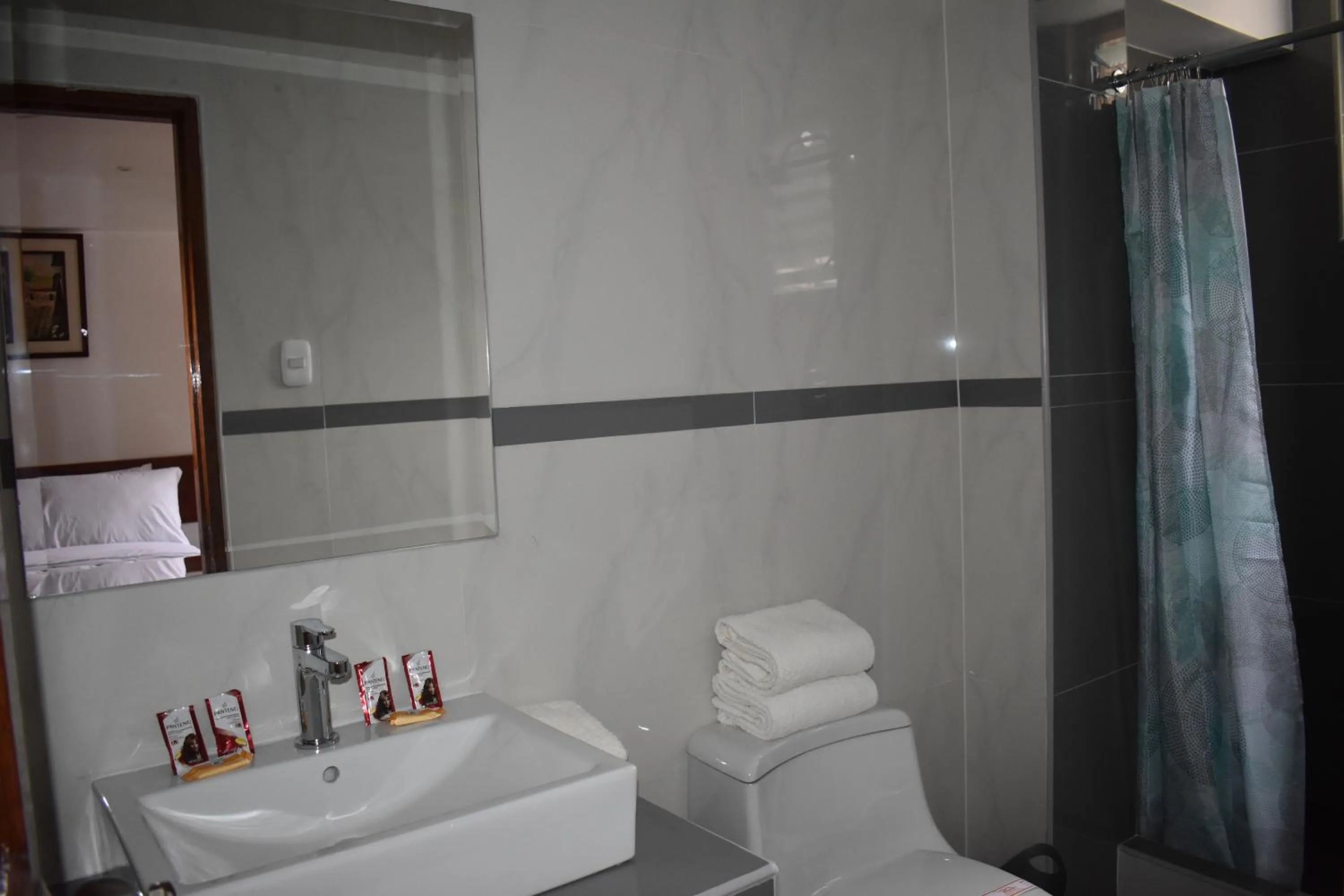 Bathroom in Casa De Luz Hotel