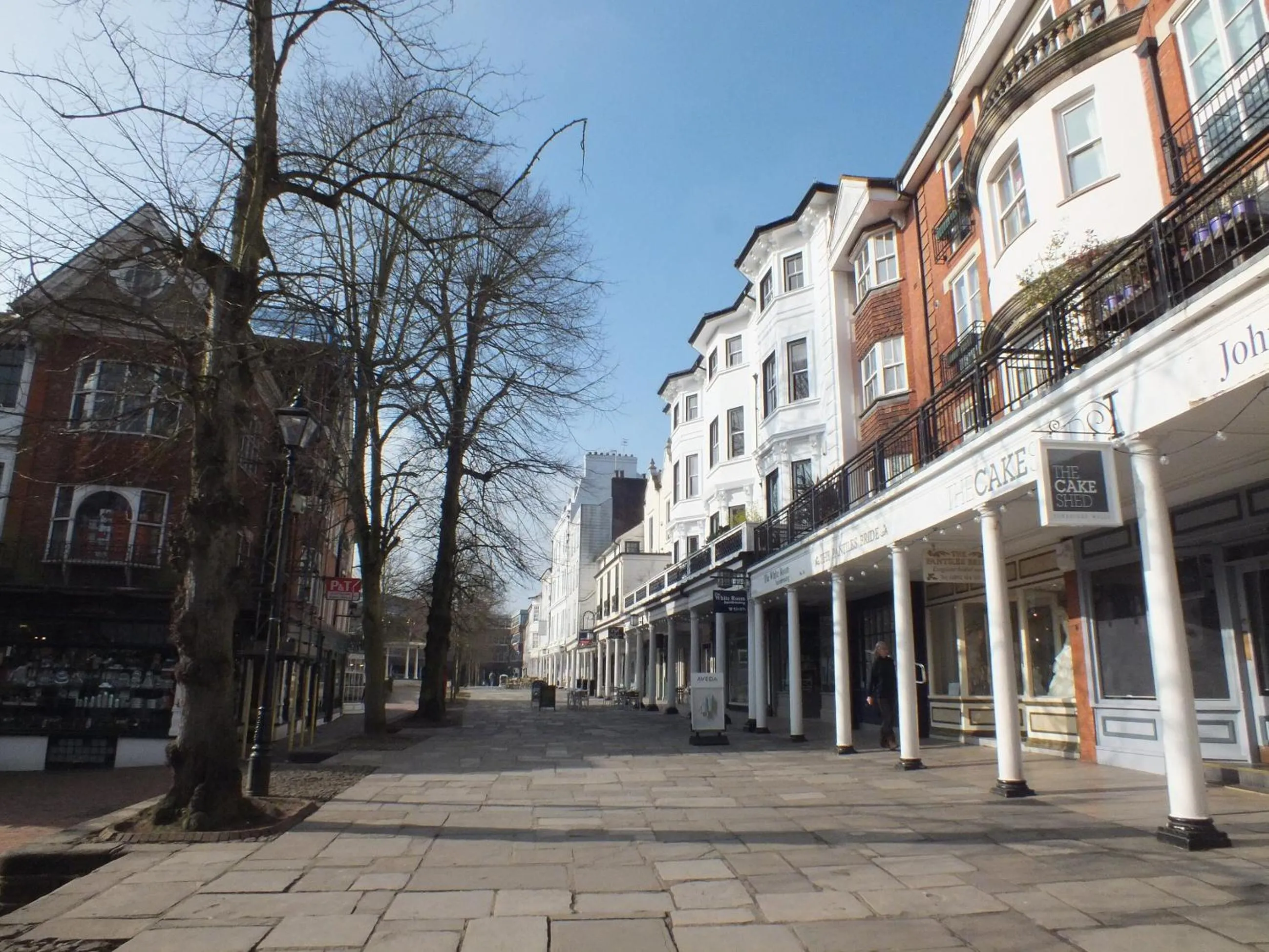 Area and facilities in Lower Pantiles Apartment