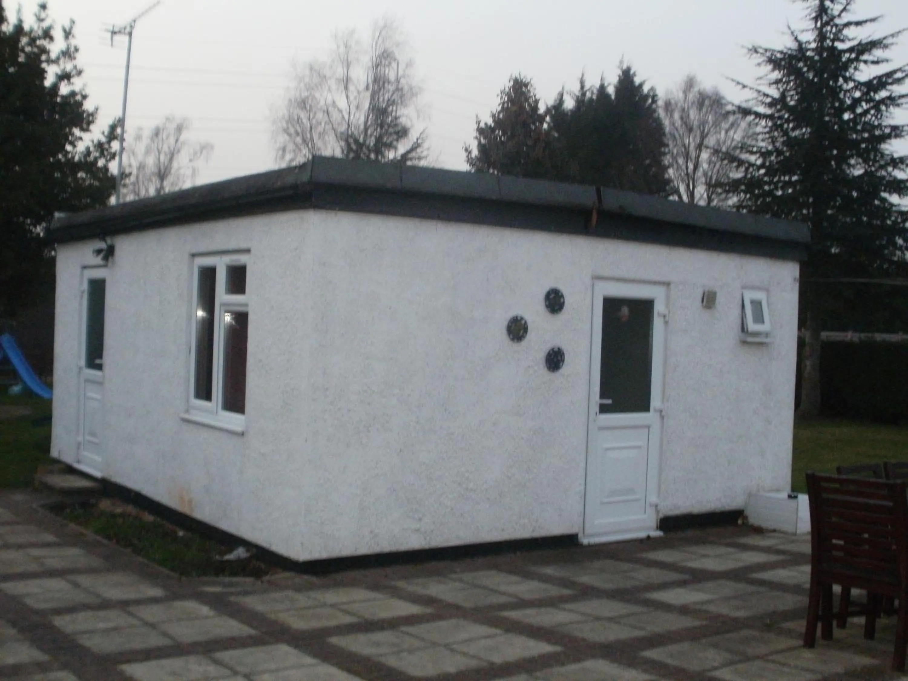 Facade/entrance in London Heathrow Guesthouse