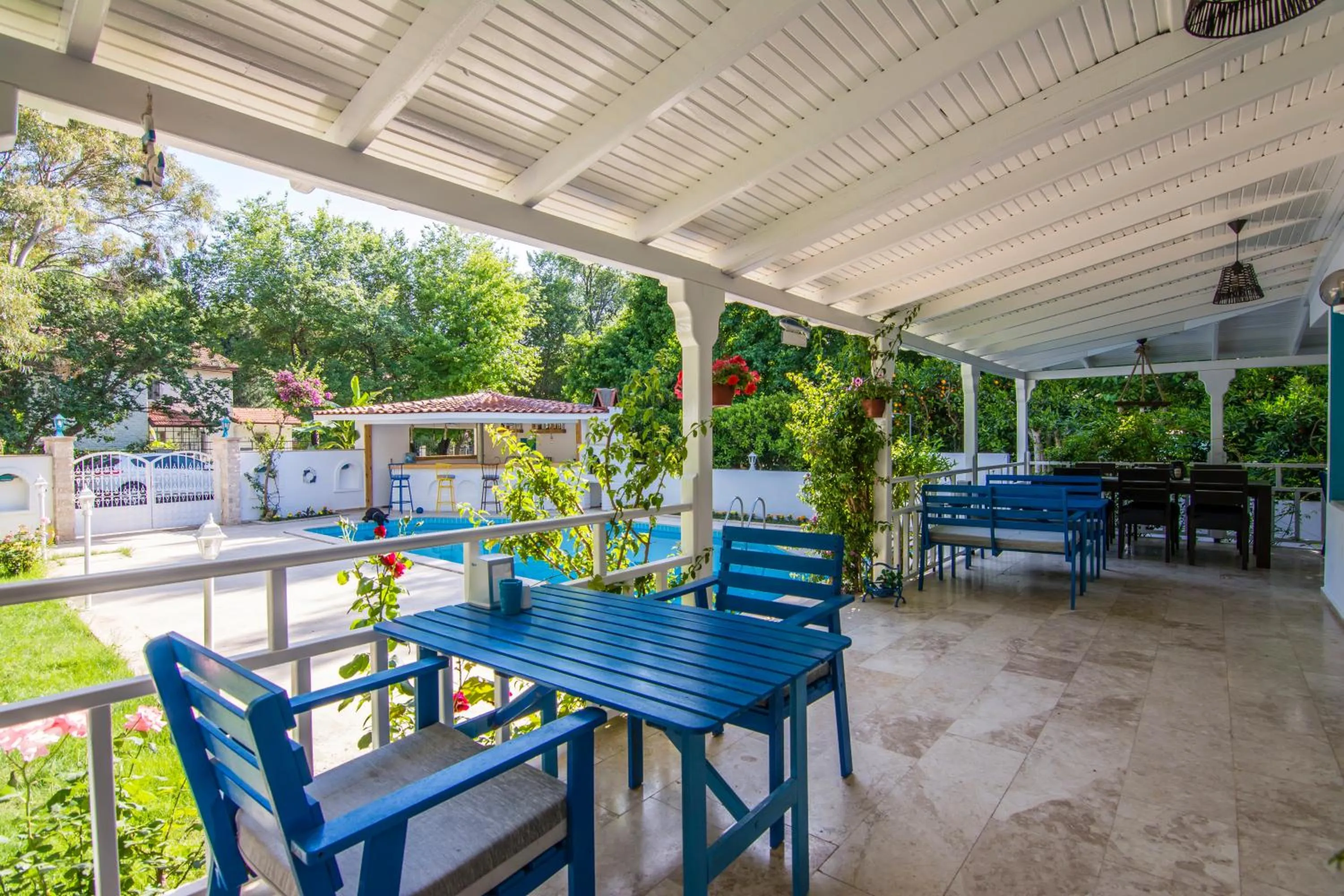 Patio in Calypso Cozy Suites