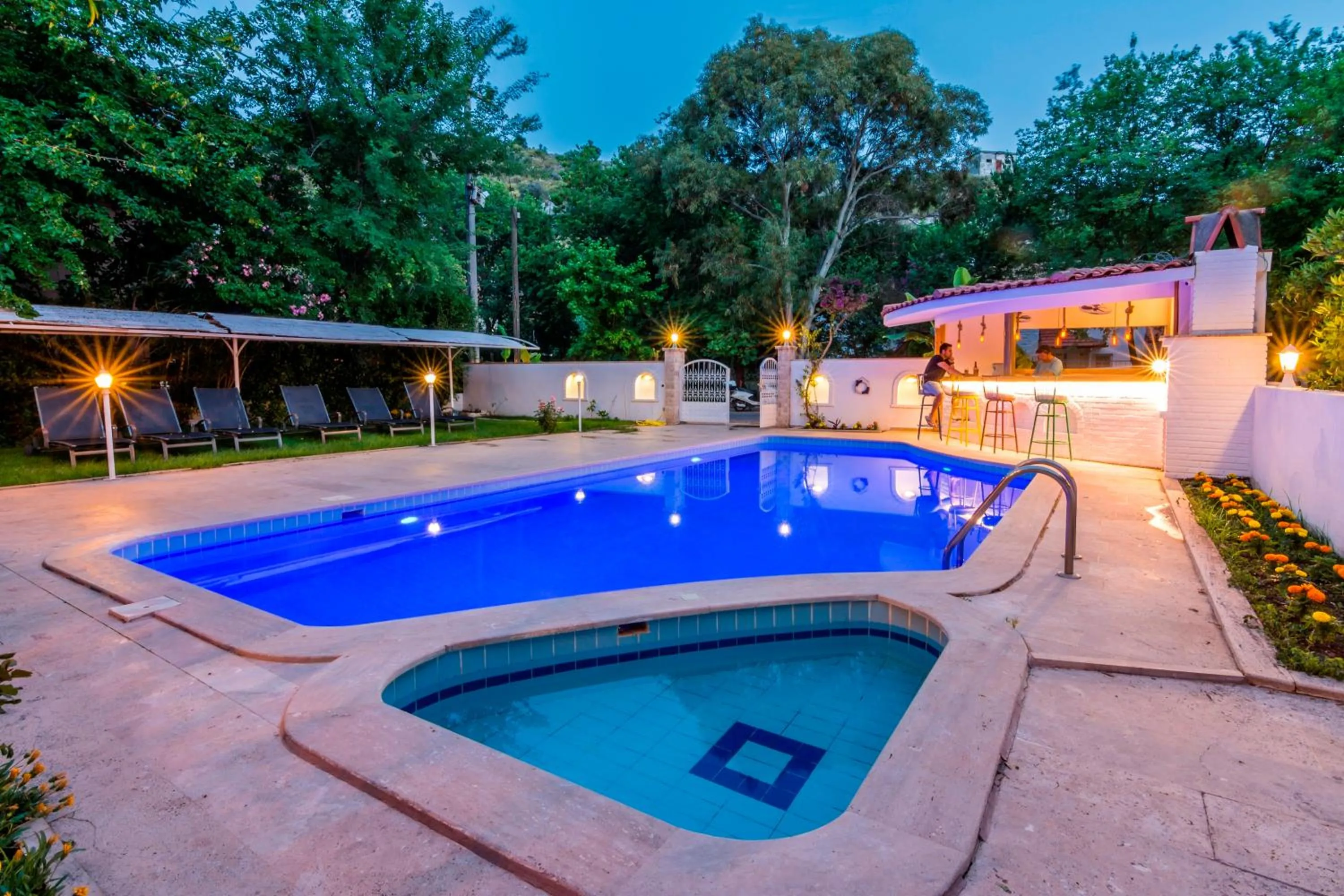 Garden in Calypso Cozy Suites